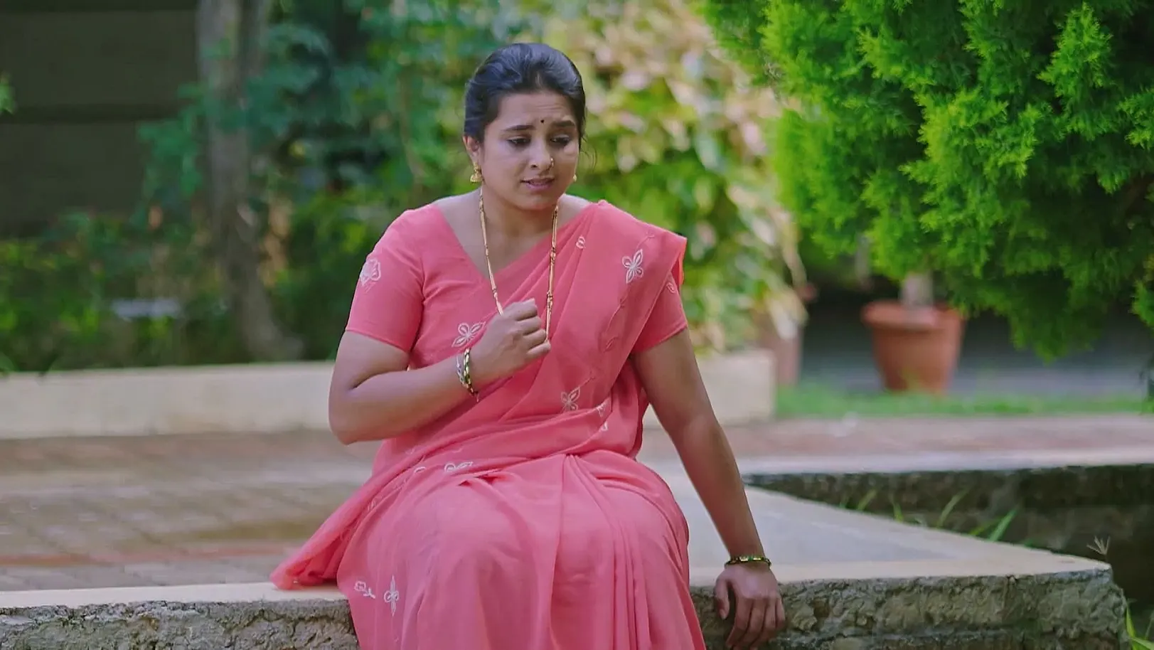 Jahnavi Laments Her Helplessness - Lakshmi Nivasa 
