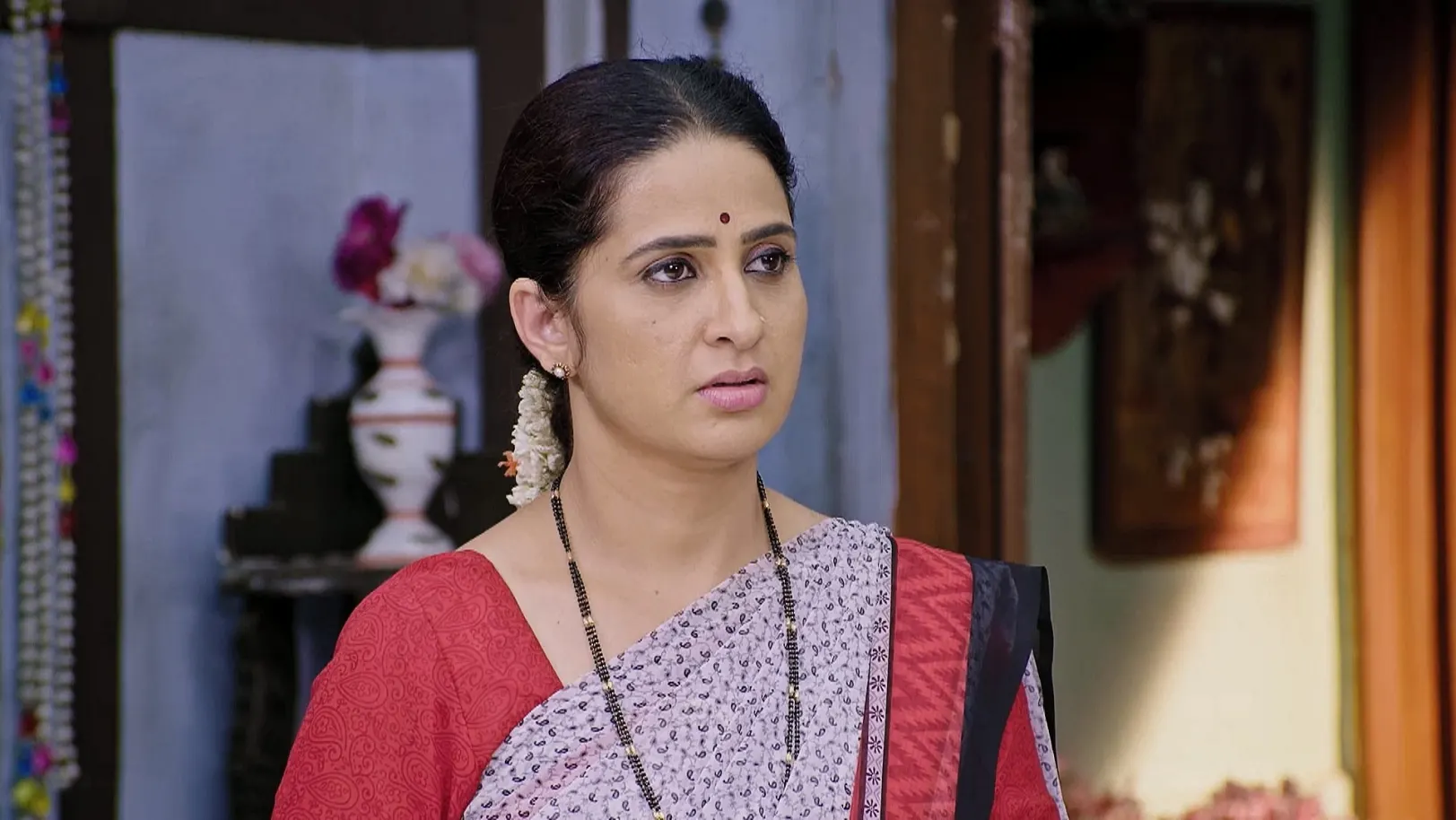 Lakshmi Nivasa - April 18, 2025 - Episode Spoiler