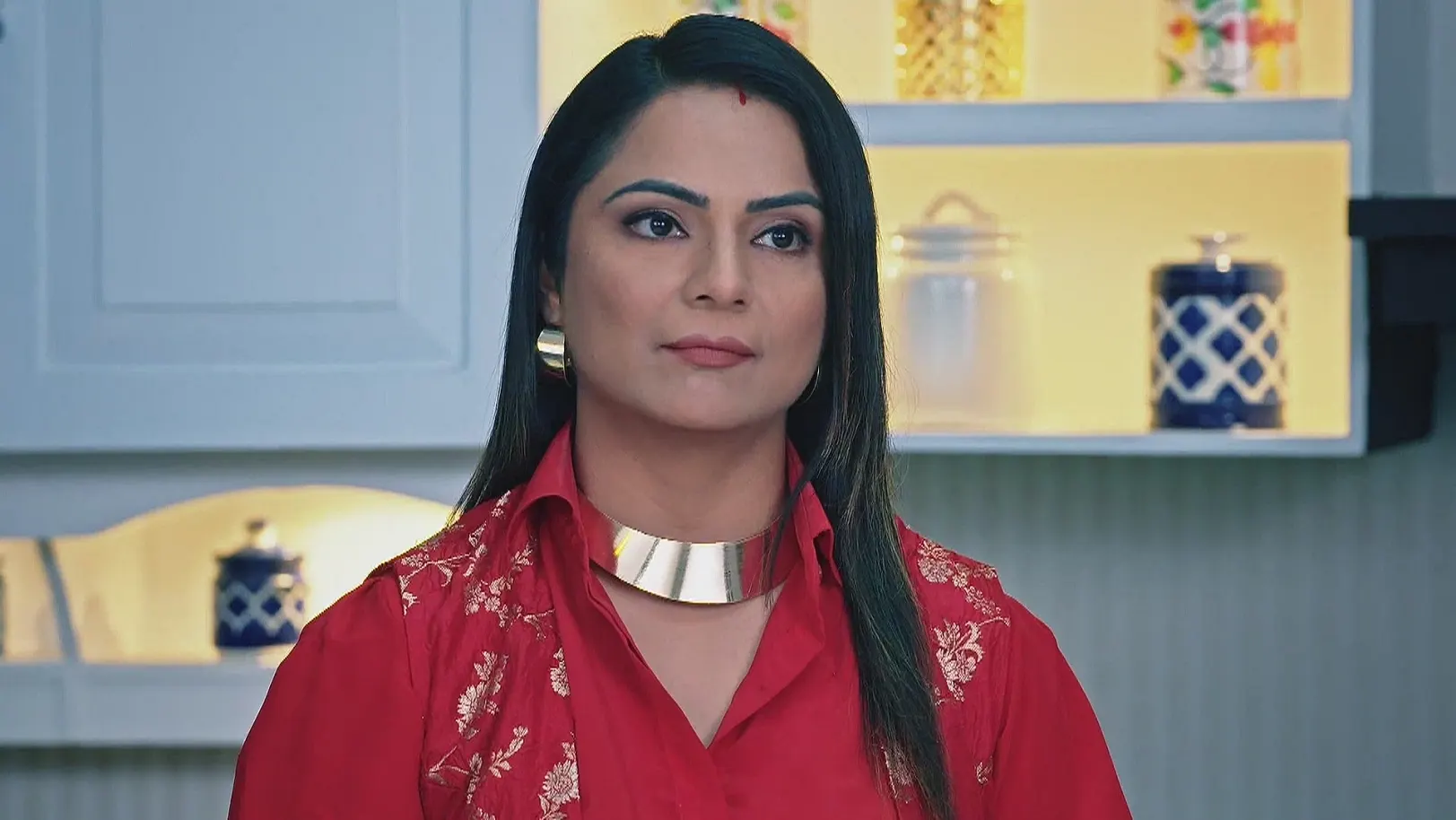 Jasmine Asks Meera to Prepare for Riya's Wedding - Kashni 