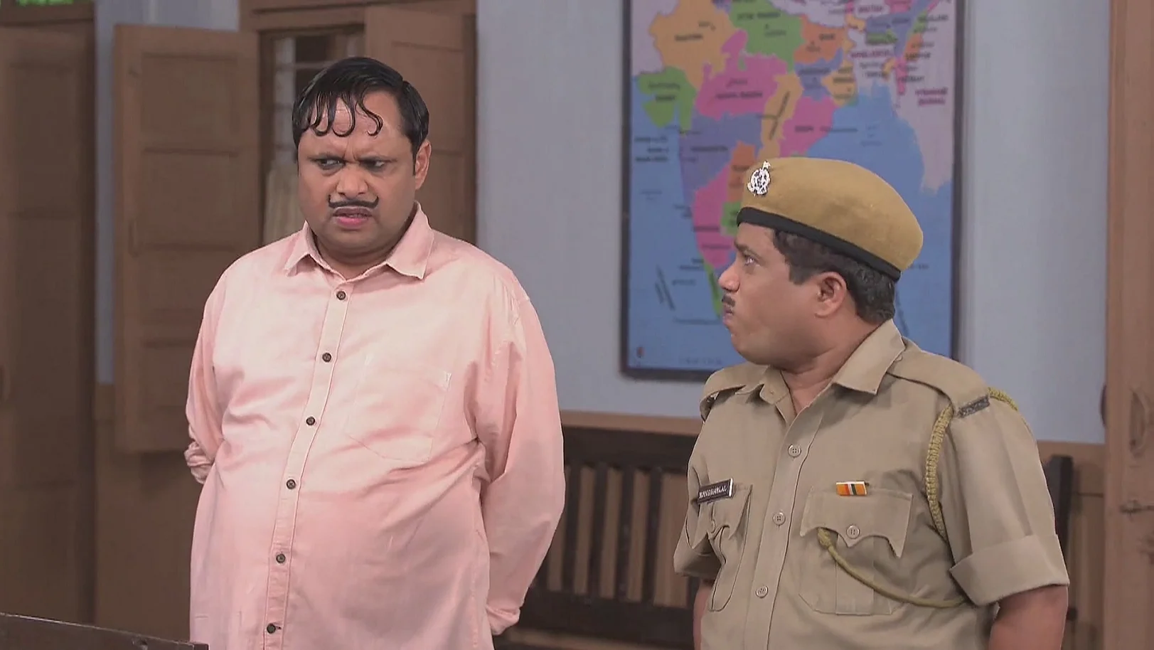 Happu Is Troubled by Reshampal's Orders - Happu Ki Ultan Paltan 