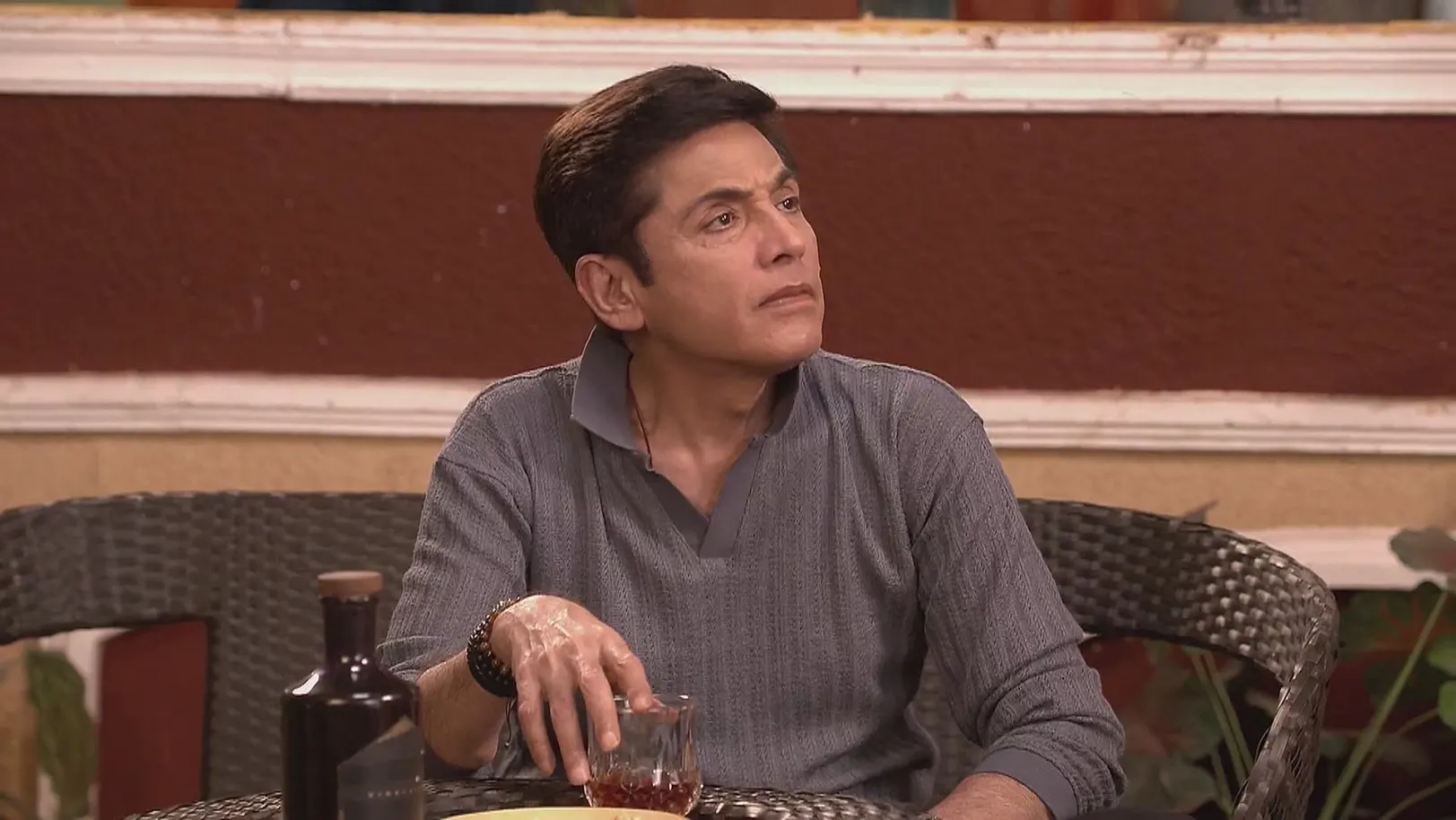 Tiwari Objects to Vibhuti Keeping a Lioness - Bhabi Ji Ghar Par Hai 