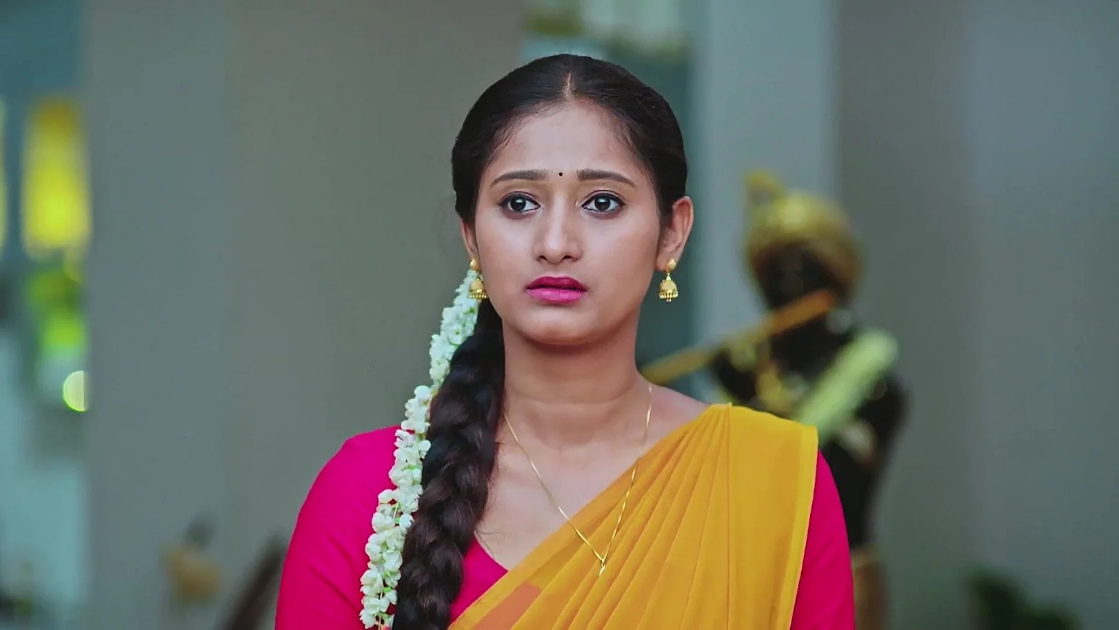 Malavika Offers Durga a Job - Naa Ninna Bidalaare 