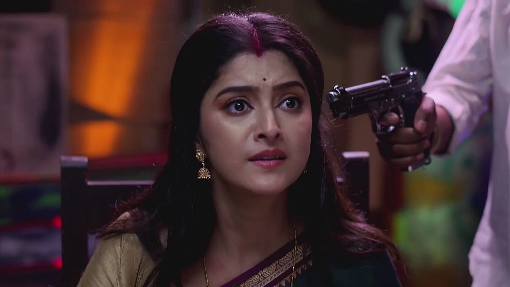 Ananya, Aniket and Shyamoli's Encounter - Kon Gopone Mon Bheseche 23rd April 2025 Webisode