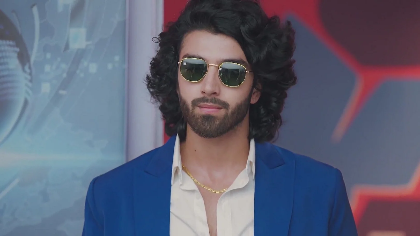 Reet's Colleagues Fawn over Raghav - Jaane Anjaane Hum Mile 