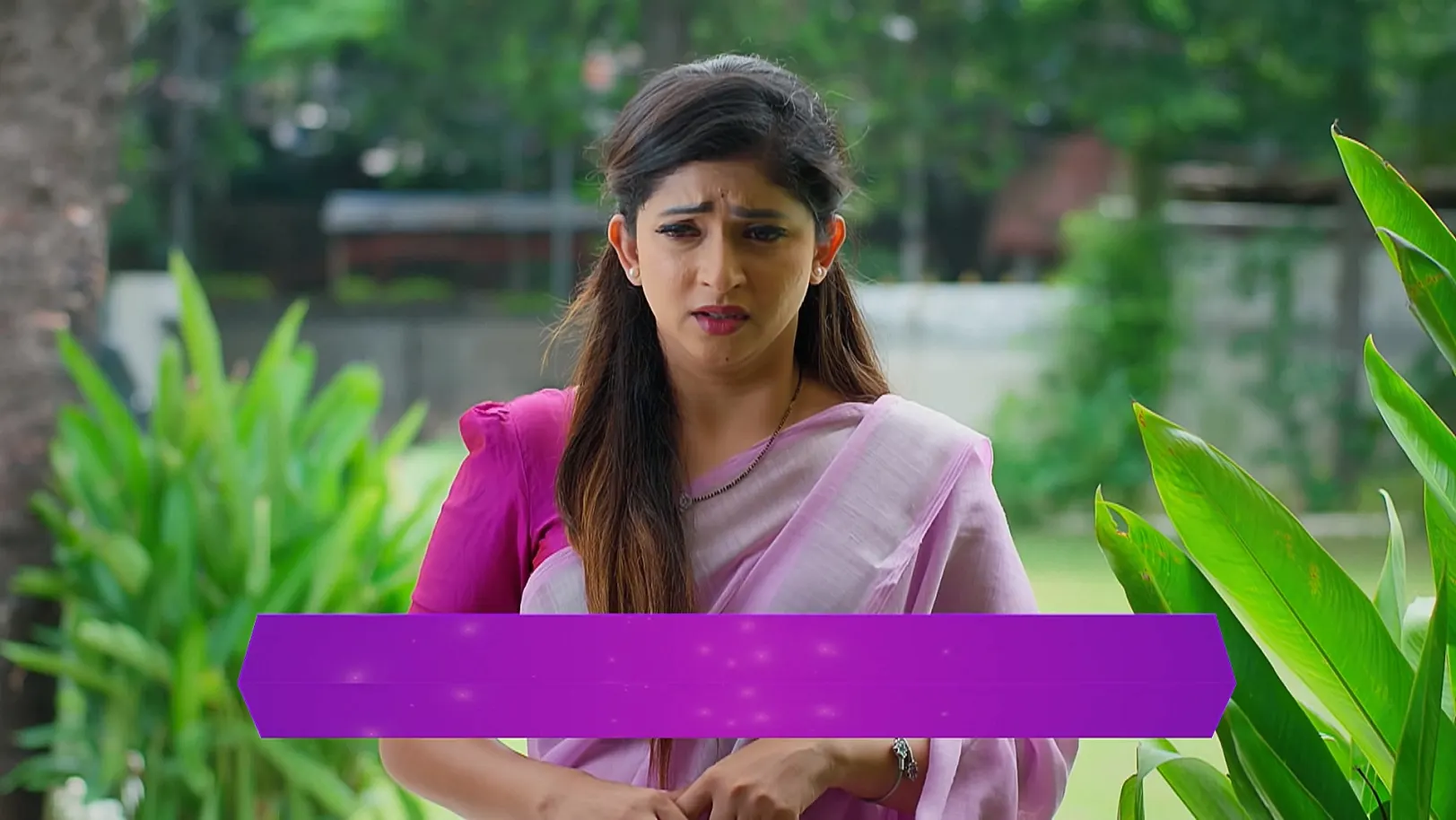 Arundhathi's Spirit Enters Her House - Tere Chehre Se Nazar Nahi Hatati - Promo
