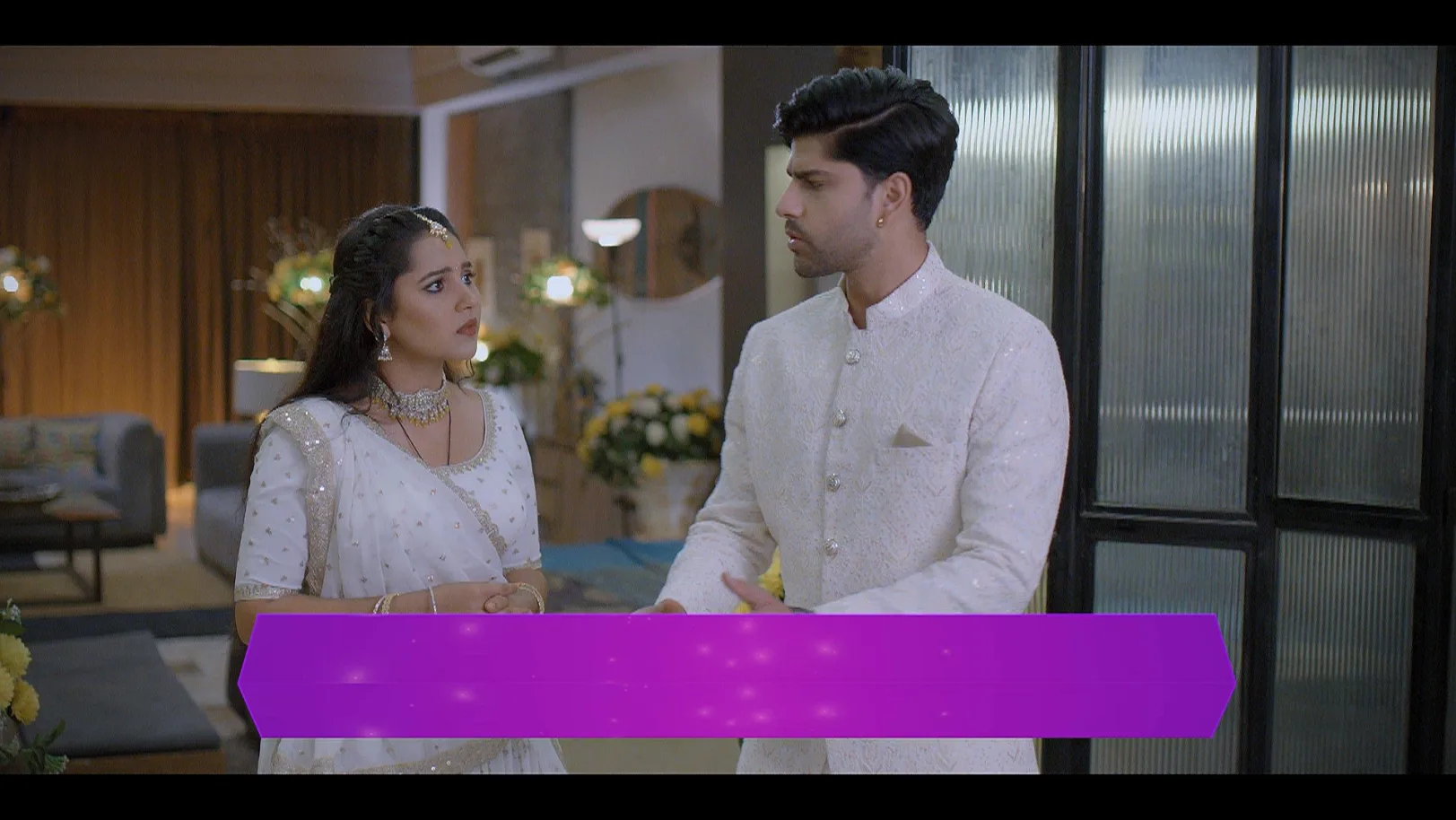 Will Vasudha and Devansh Be Able to Expose Karishma? - Vasudha - Promo