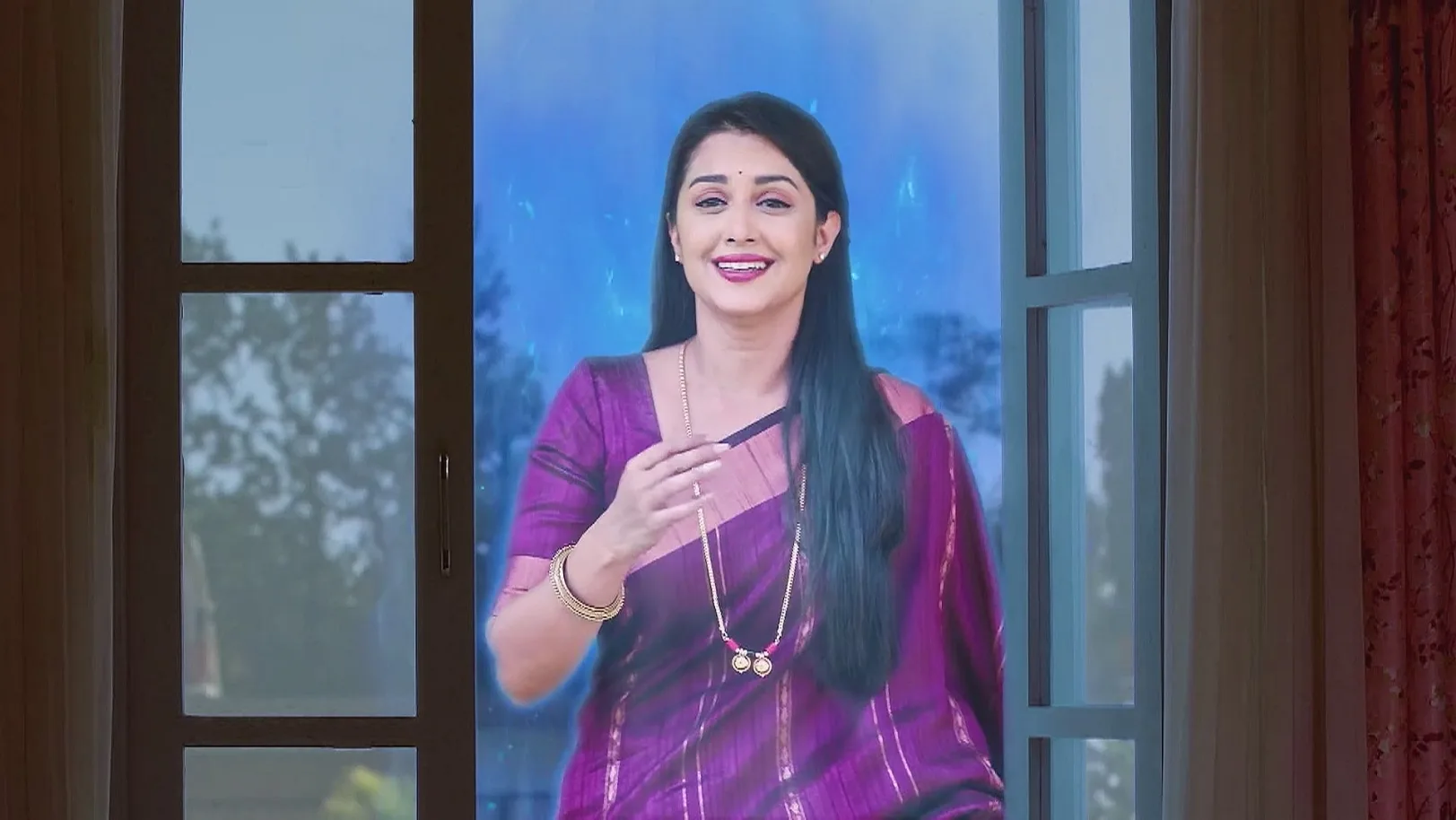 Maya's Aides Get Electrocuted - Naa Ninna Bidalaare 