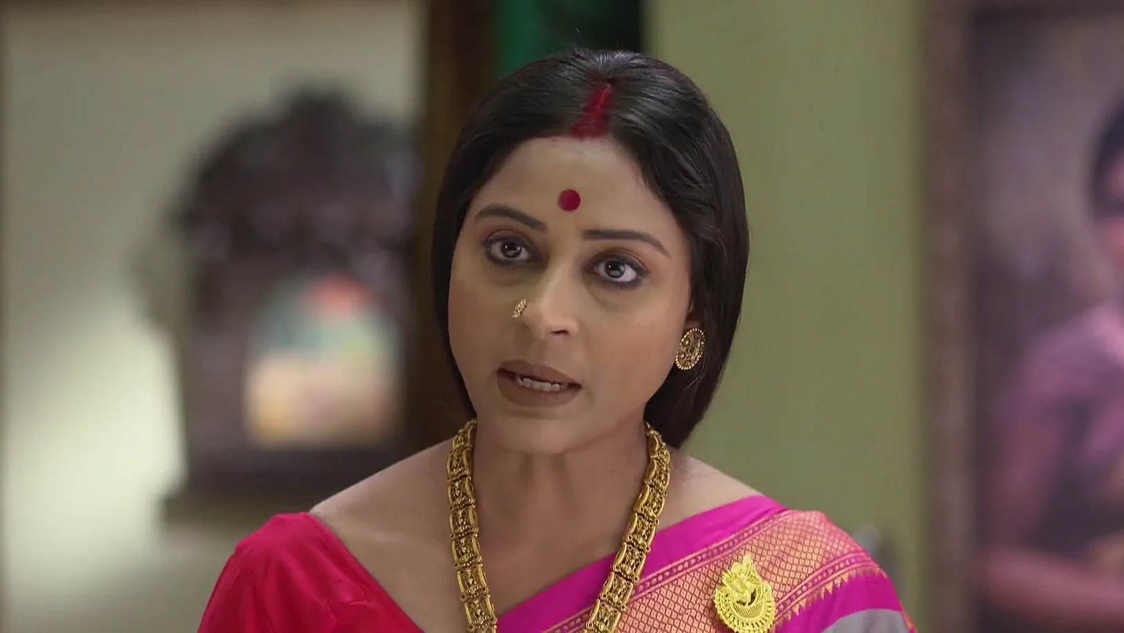 Rani Maa Warns Probha and Chandona - Phulki 