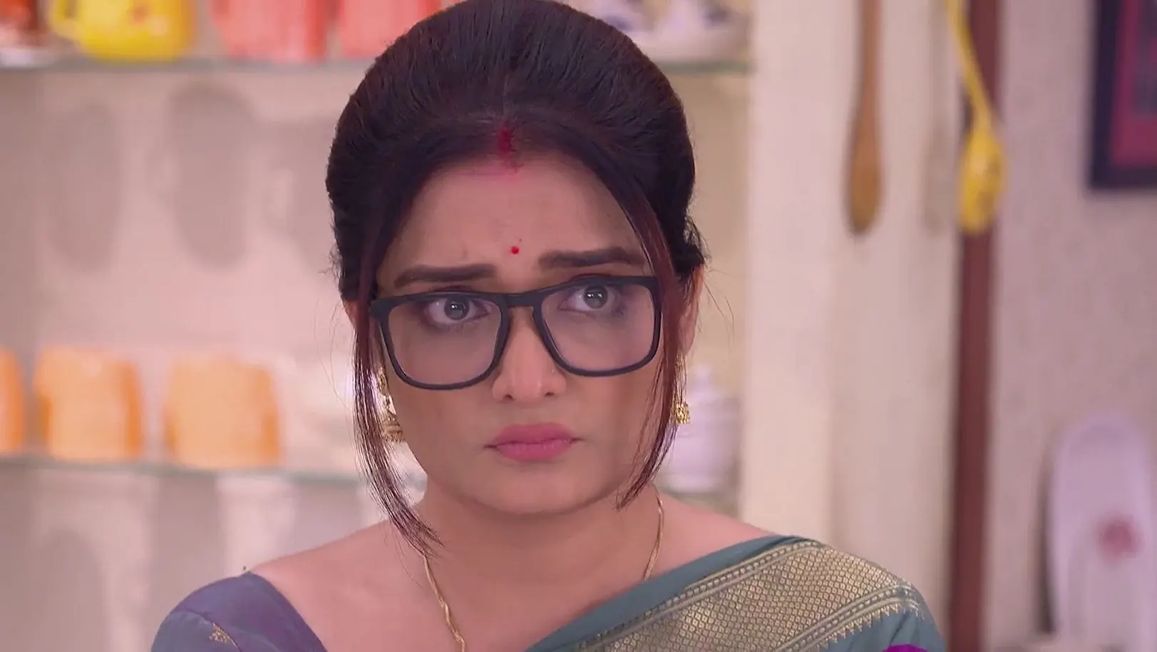 Durga Orders Utsav to Return Home 30th April 2025 Webisode