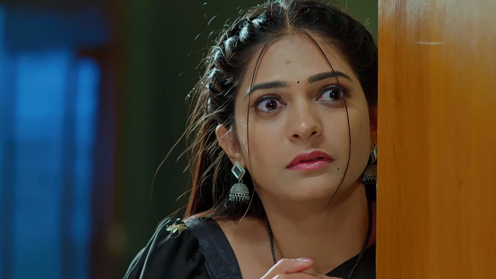 Nindu Noorella Saavasam - May 01, 2025 - Episode Spoiler