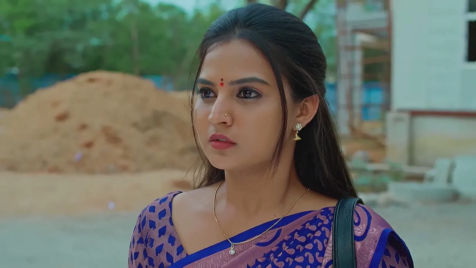 Ennallo Vechina Hrudayam - May 01, 2025 - Webisode 1st May 2025 Webisode