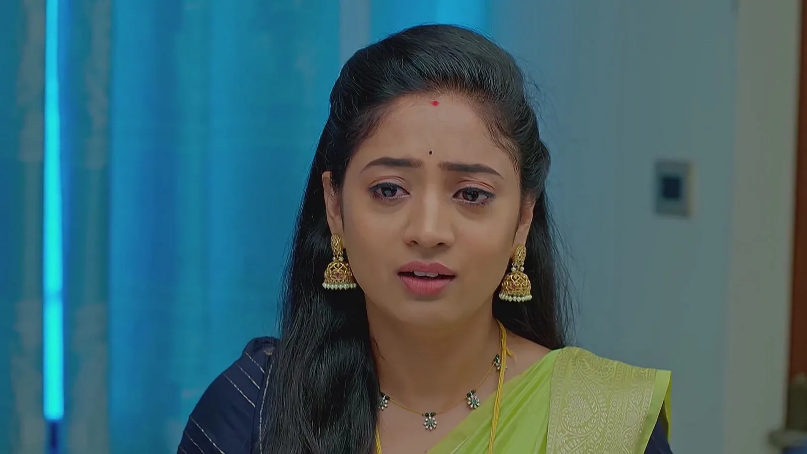 Ennallo Vechina Hrudayam - April 30, 2025 - Webisode 30th April 2025 Webisode