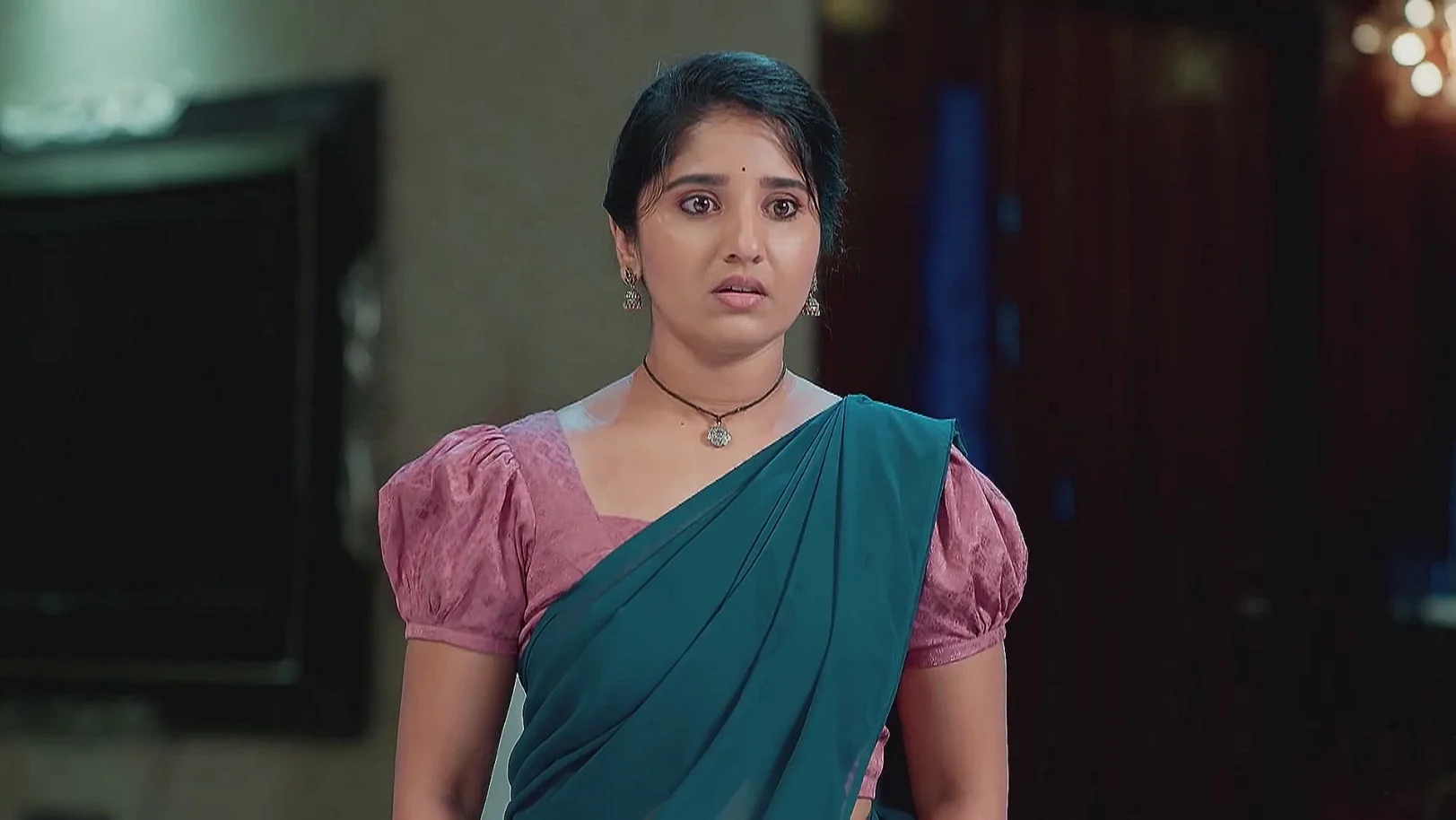 Chamanthi - May 01, 2025 - Webisode 1st May 2025 Webisode