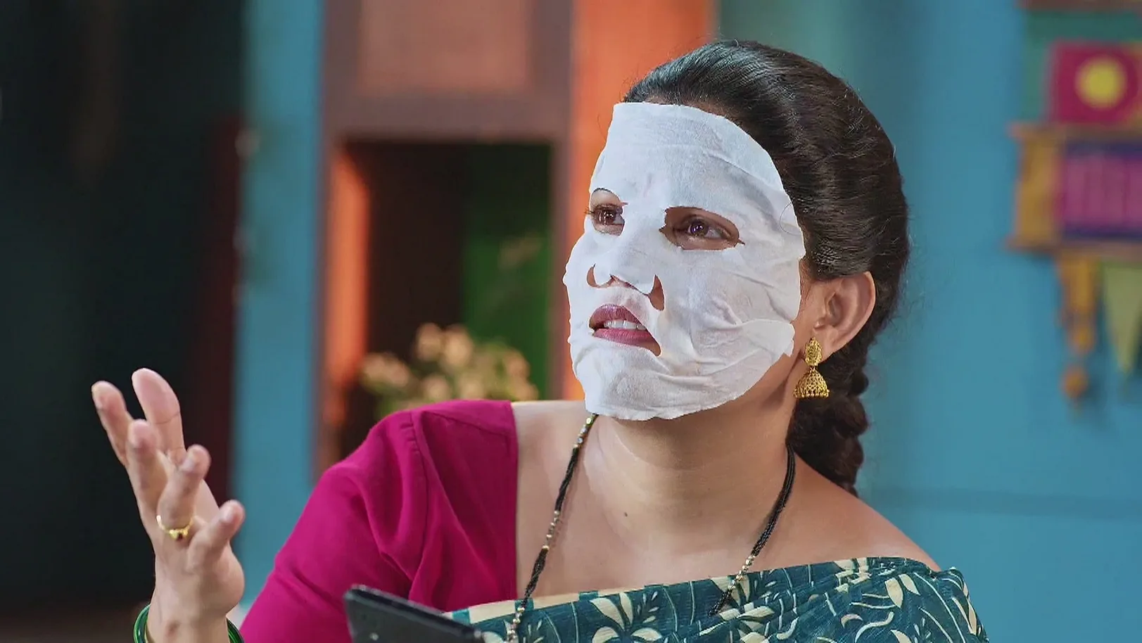 Savali Conveys Her Decision to Bhairavi 3rd May 2025 Webisode