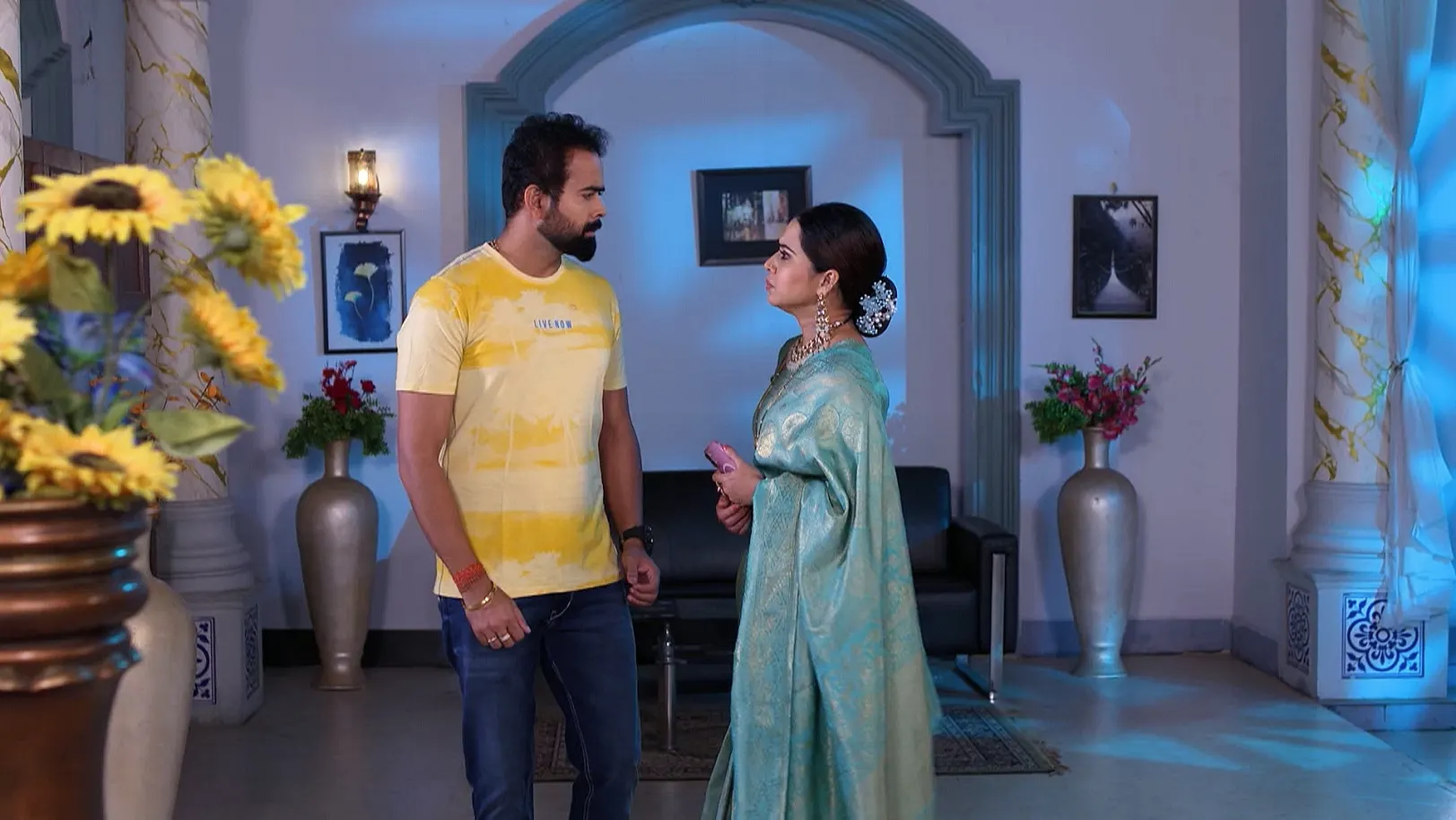 Tu Khara Mun Chaai - 01 May, 2025