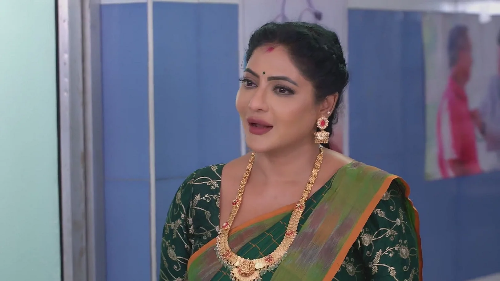 Karthigai Deepam - May 02, 2025 - Webisode 2nd May 2025 Webisode