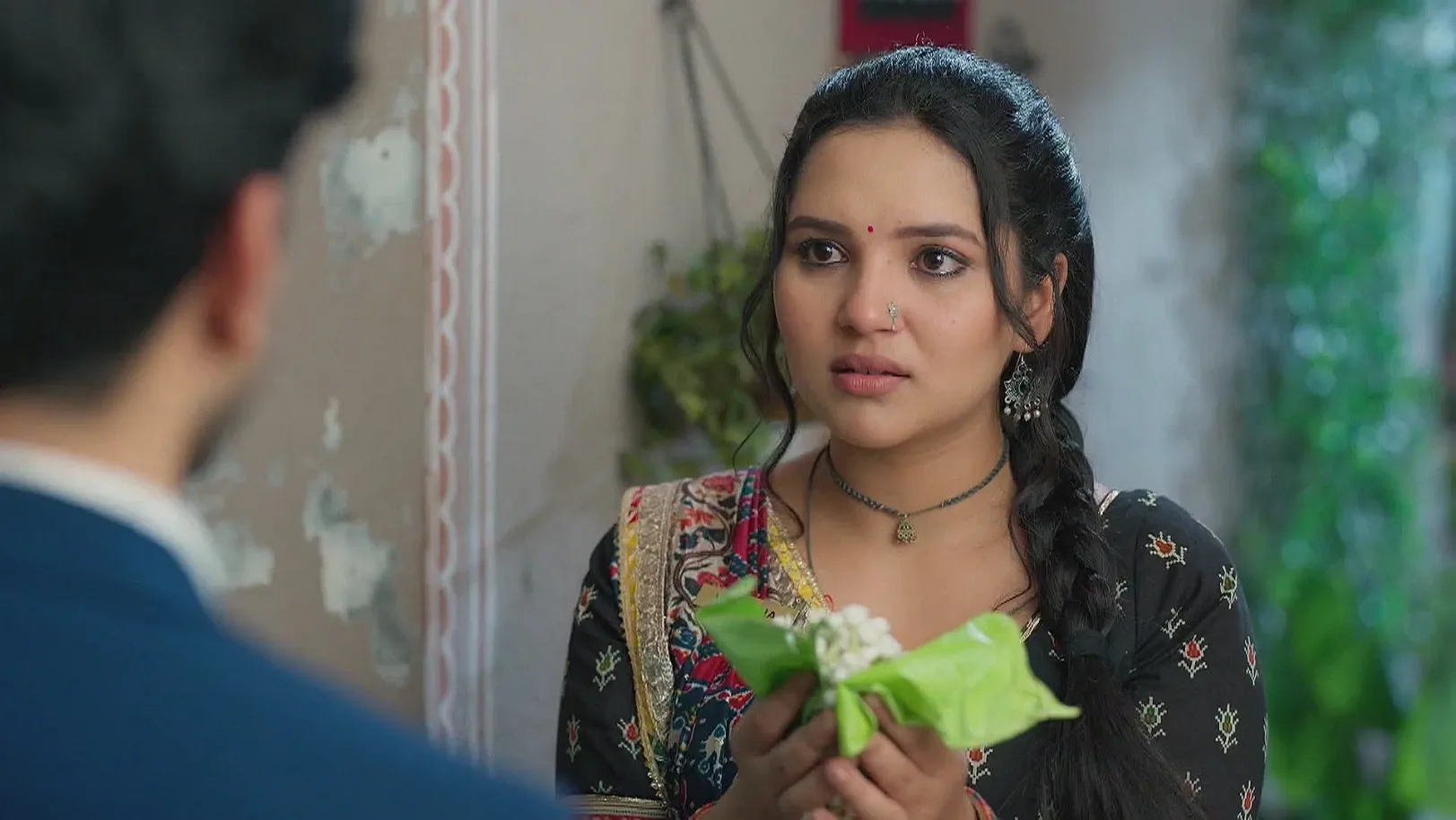 Devansh Cheers Up Vasudha - Vasudha 
