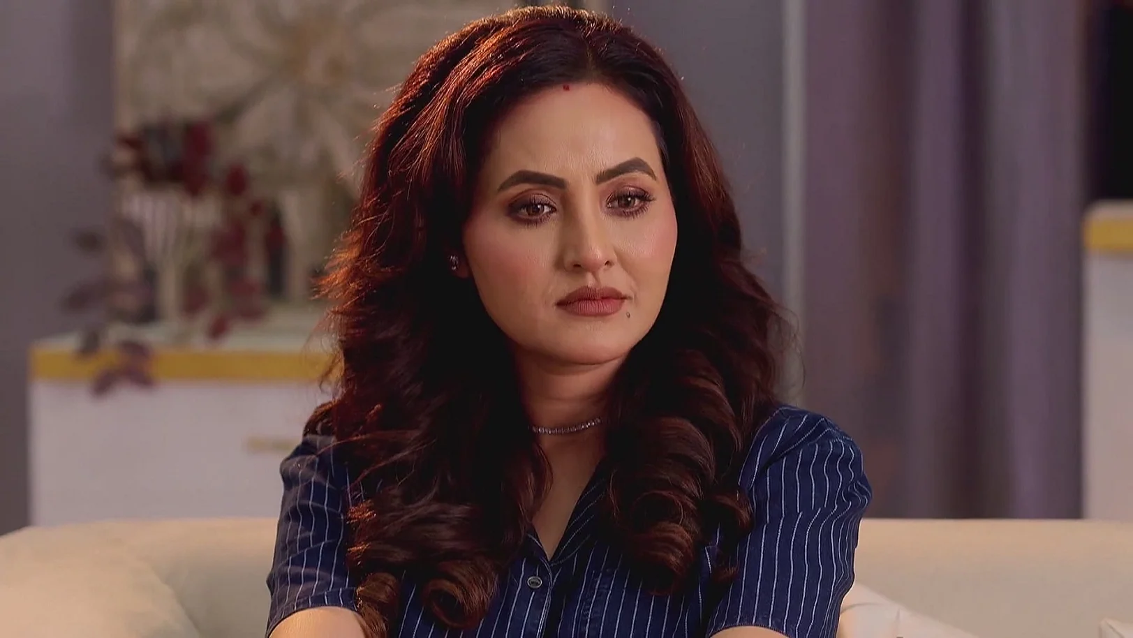 Jay Jay and Damini Eavesdrop on Shakyajit  - Tui Amar Hero 