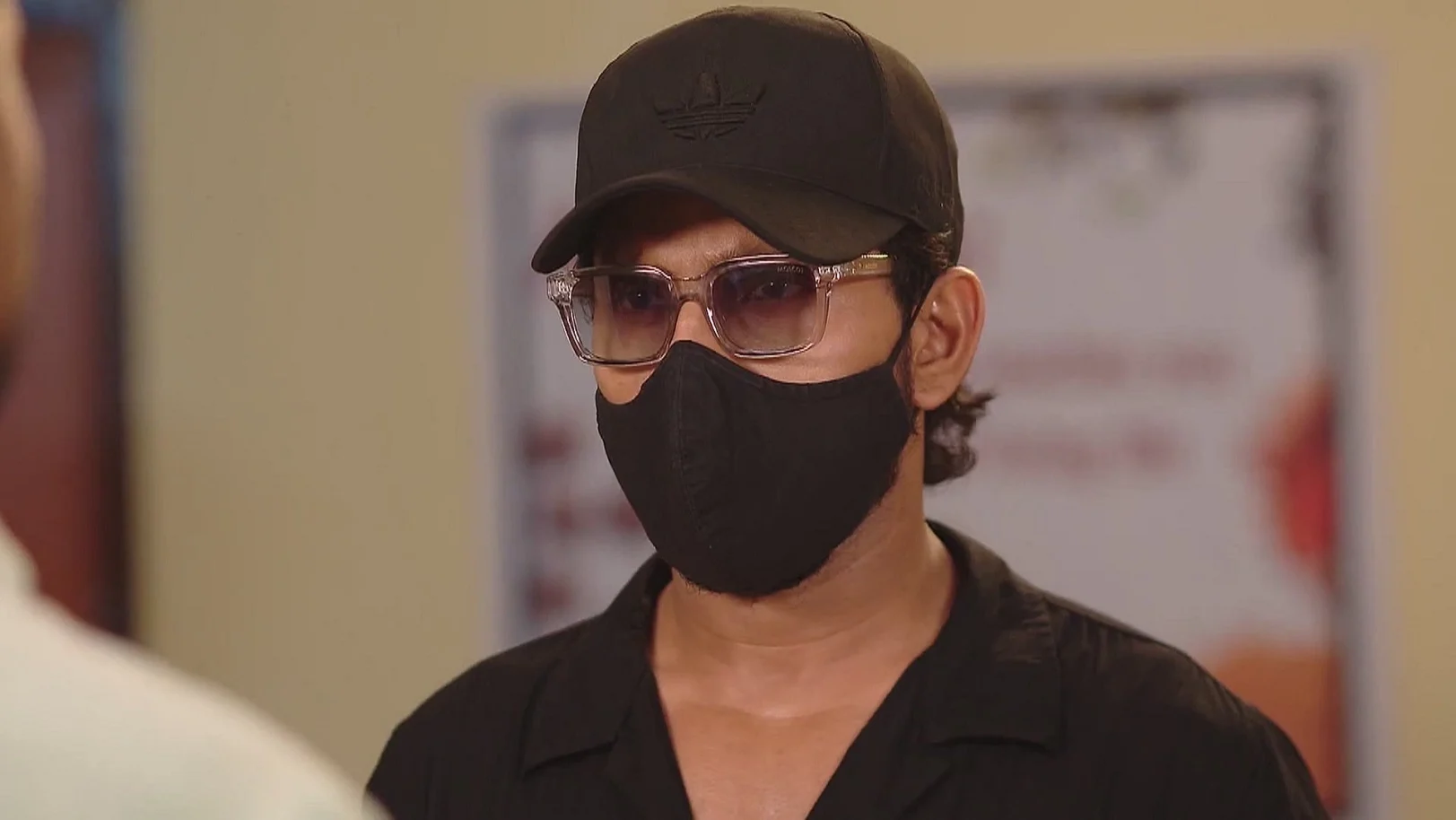 Sunil Scolds Bhagya - Bhagya Rekha 
