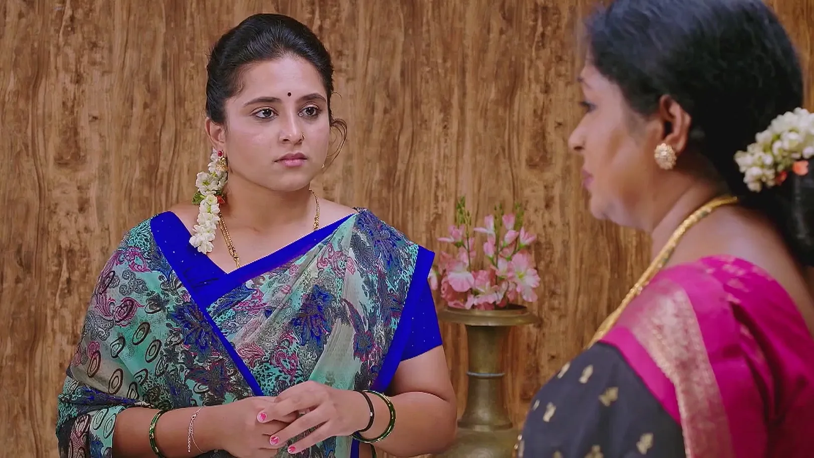 Lalita Shares Her Pain with Jahnavi - Lakshmi Nivasa 