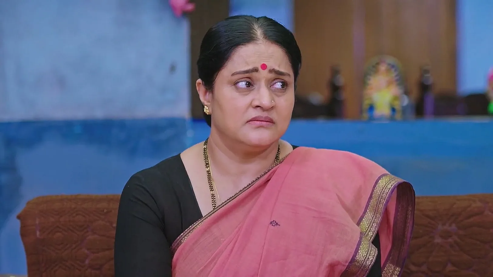 Srinivas and Lakshmi Hide Their Pain - Lakshmi Nivasa 