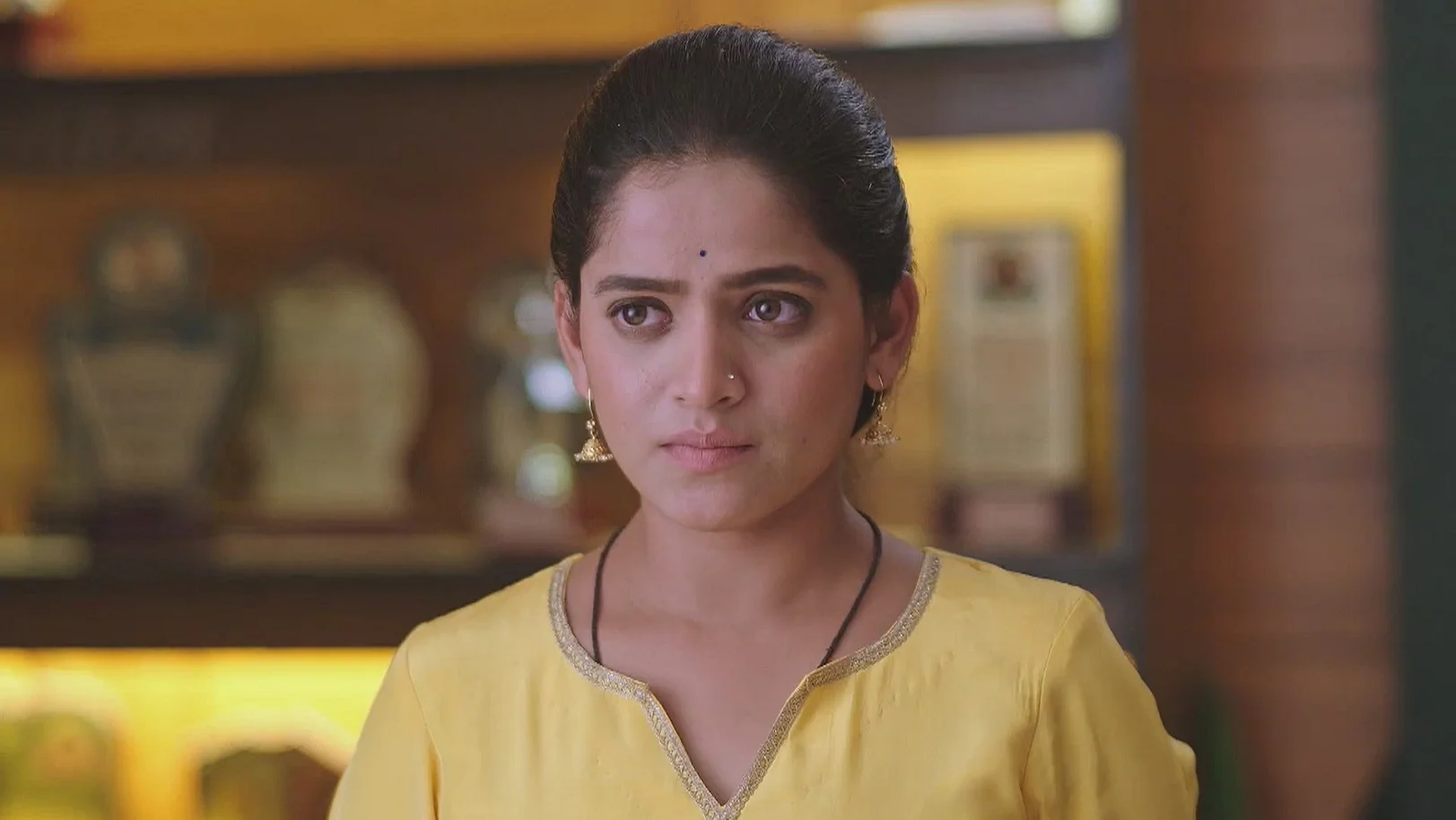 Tara's Attempt to Take the Phone from Bhairavi 15th May 2025 Webisode
