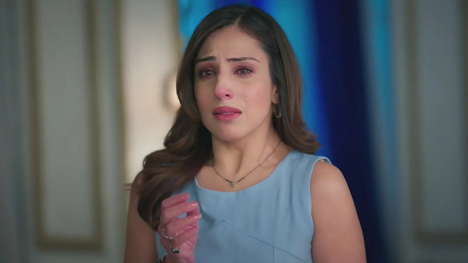 Neel's Behaviour Hurts Riddhi Deeply - Jamai No. 1 