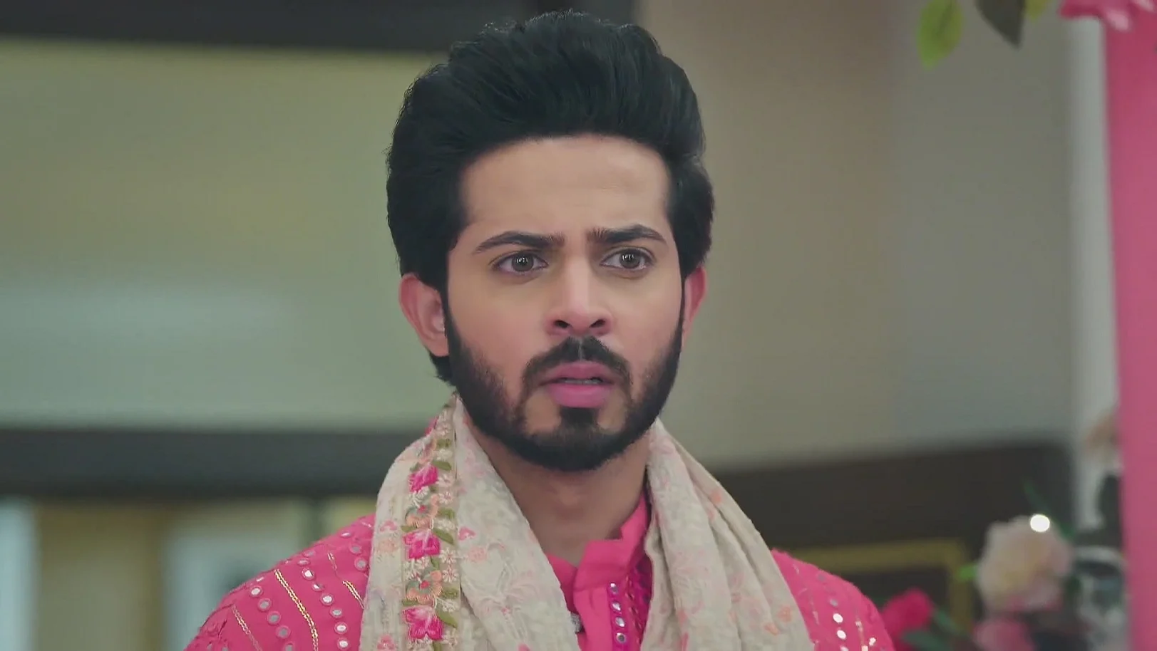 Suraj and Jagriti Flee the Wedding Hall - Jagriti 