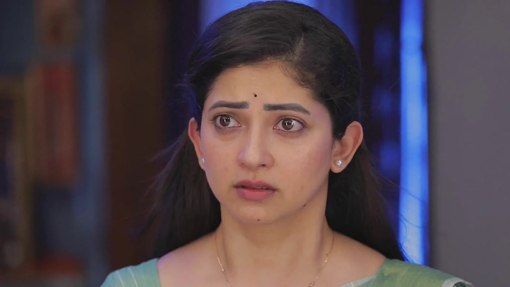 Aadhi's Gift Astonishes Tamizh - Idhayam 