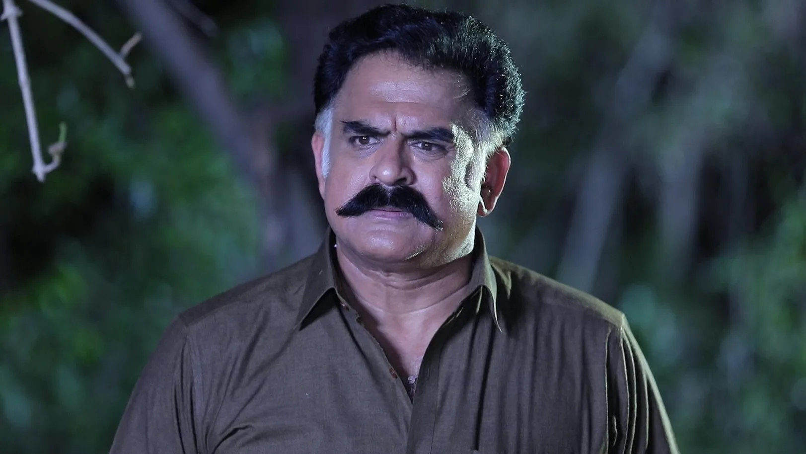 Ninaithale Innikkum - 