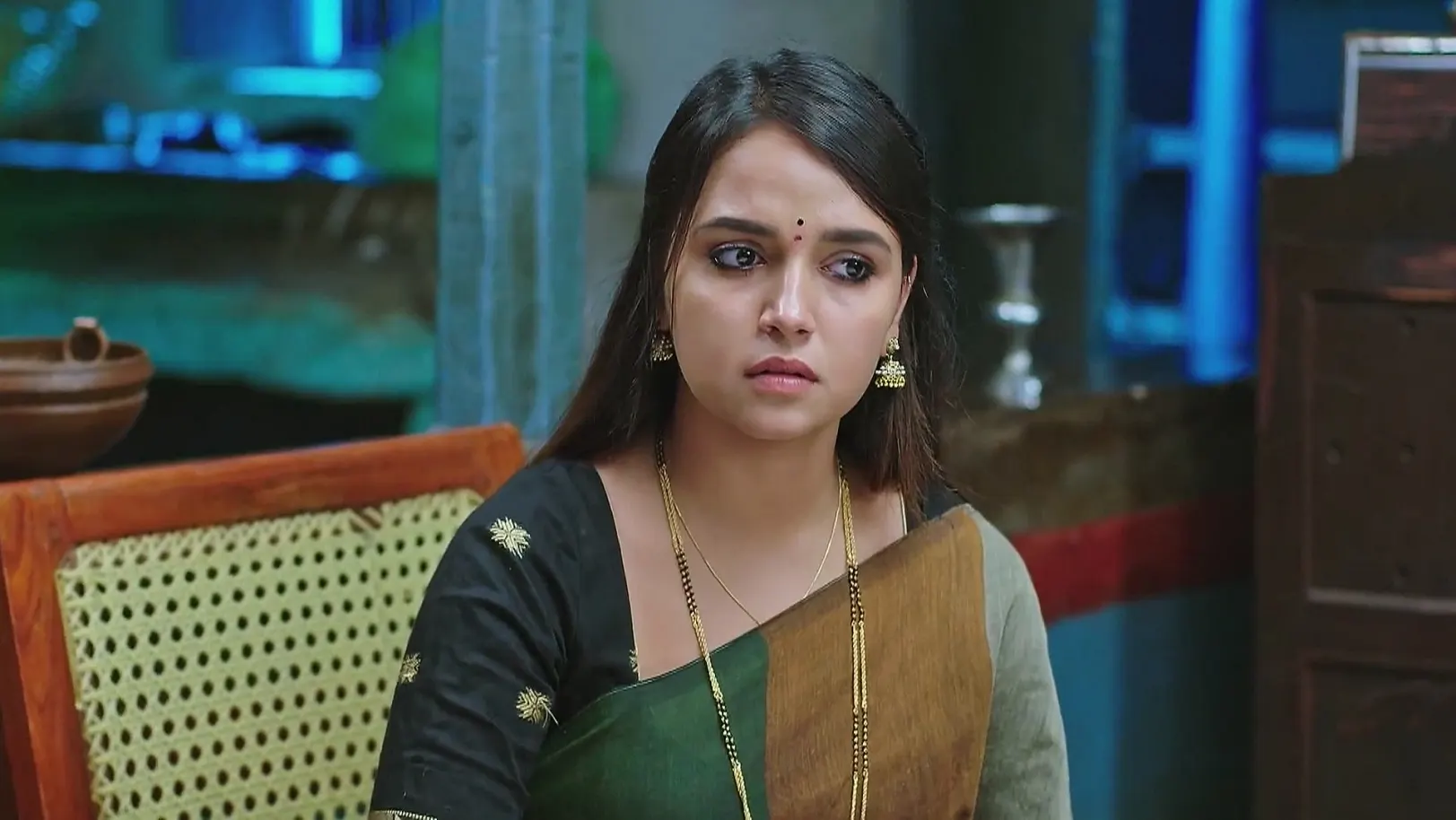 Rathna Talks to Godambi about Parshu 16th May 2025 Webisode