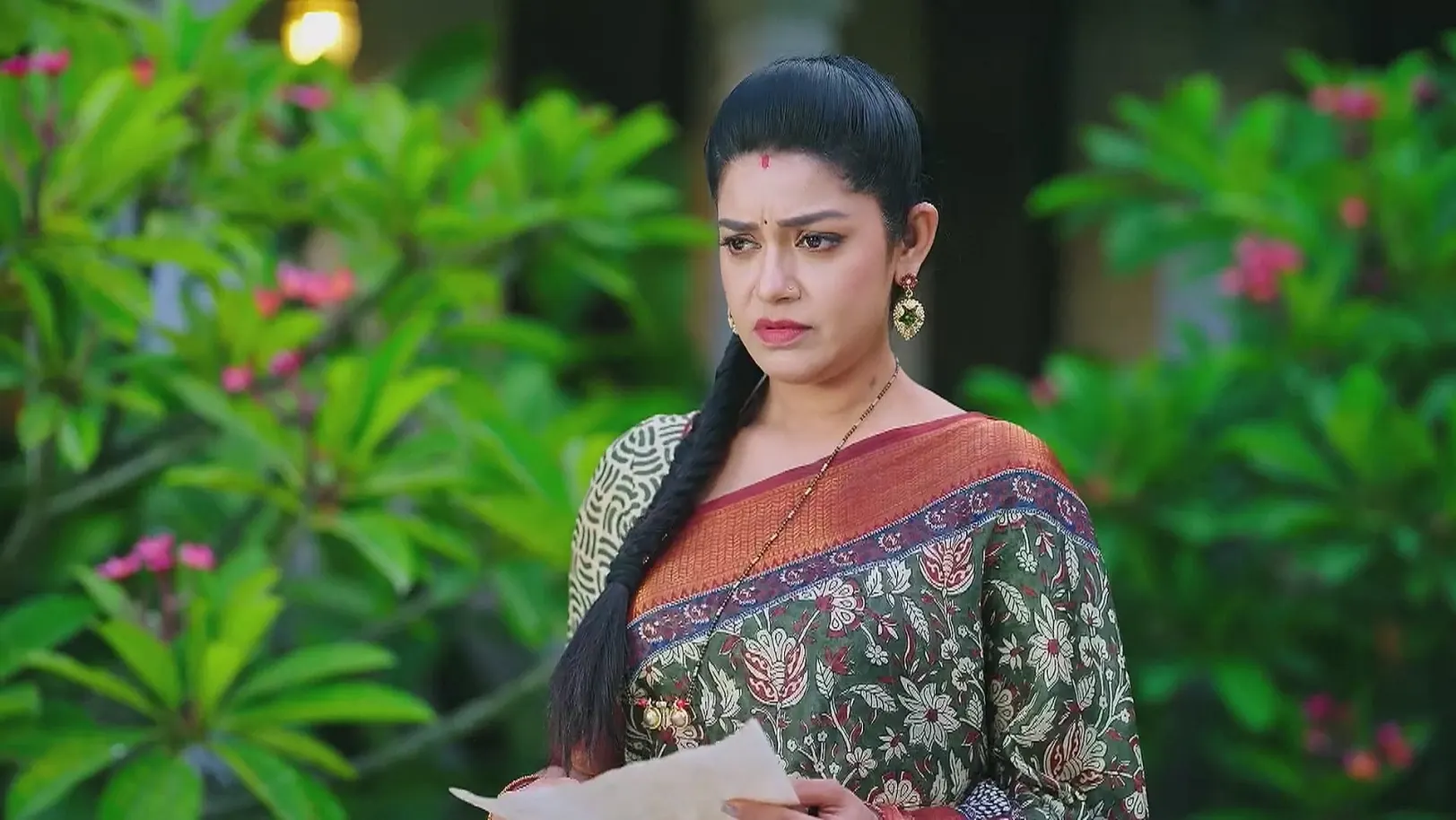 Bhoomika's Crew Feels Disappointed - Amruthadhaare 