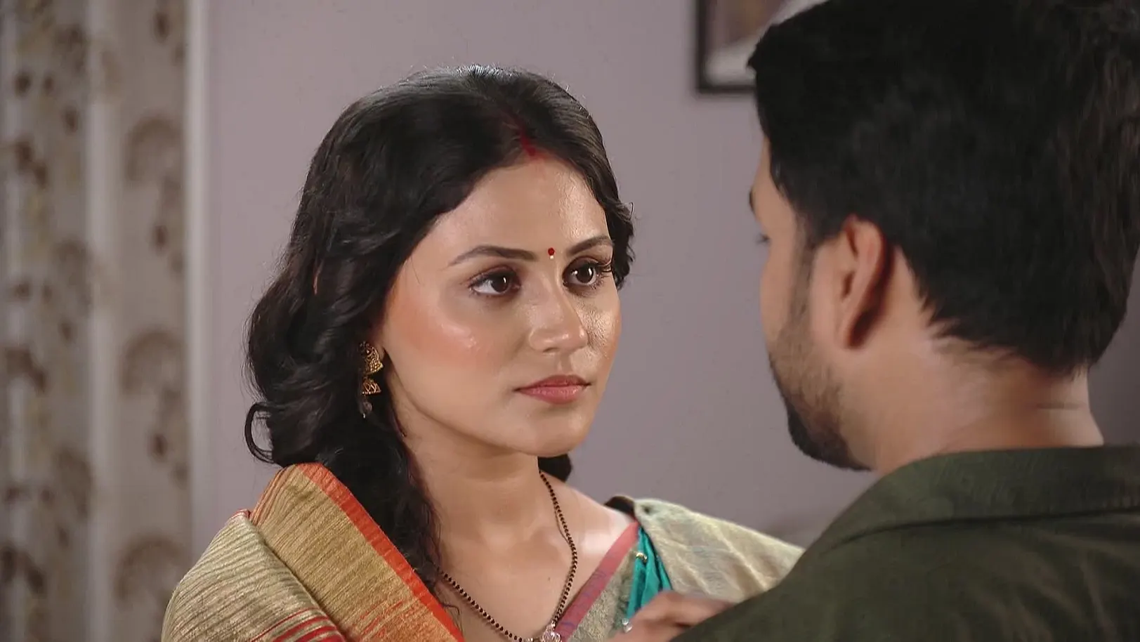 Vanshika Tries to Help Anshika - Suna Jhia 