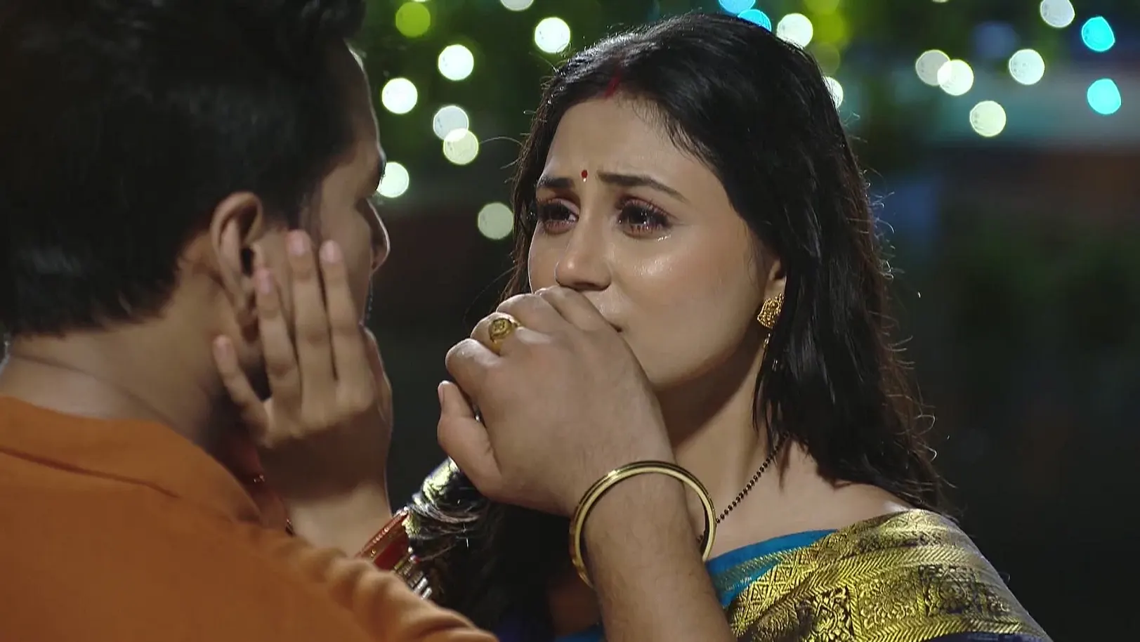 Vanshika Consoles Sambhav 17th May 2025 Webisode
