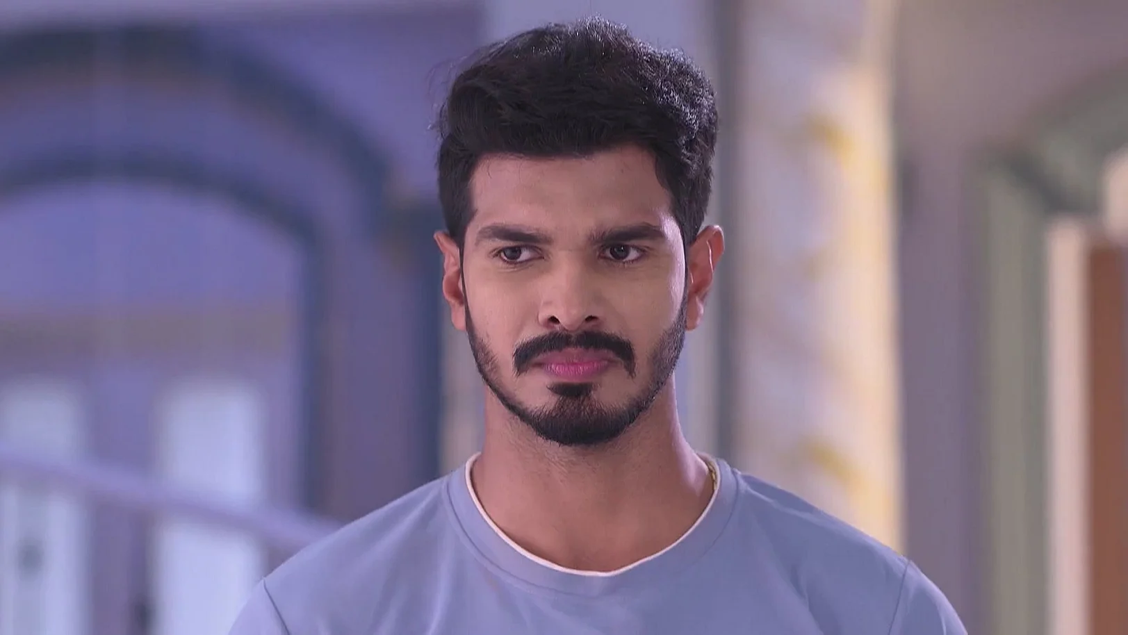 Abhi Questions Disha - Tu Khara Mun Chaai 