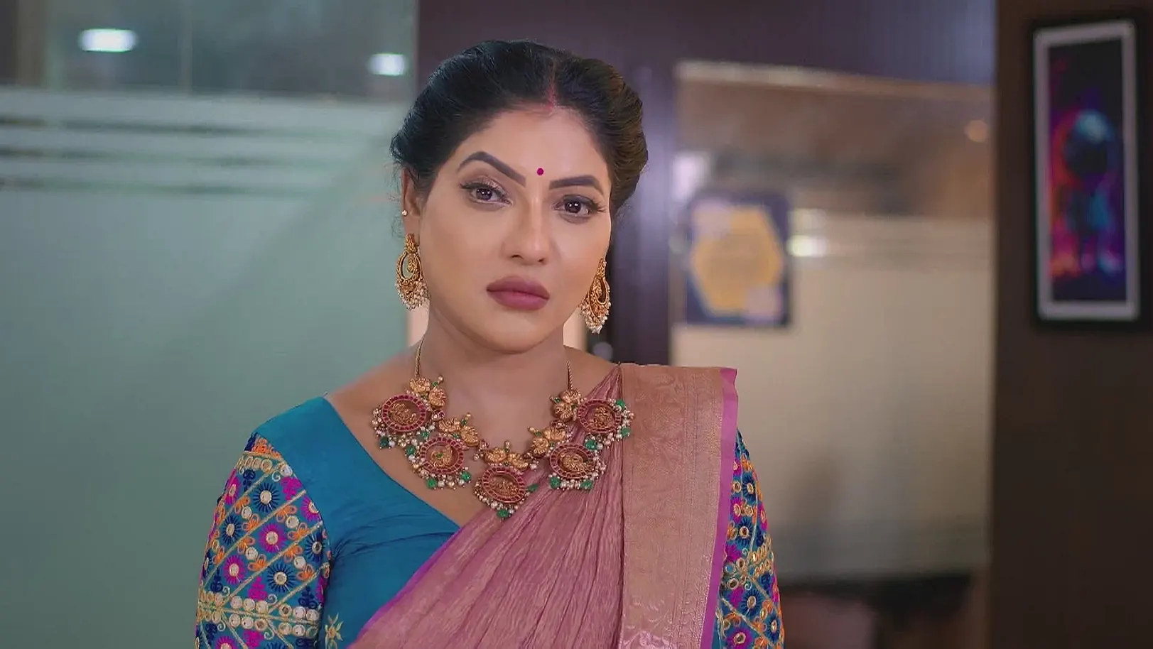 Karthigai Deepam - May 15, 2025 - Webisode 15th May 2025 Webisode