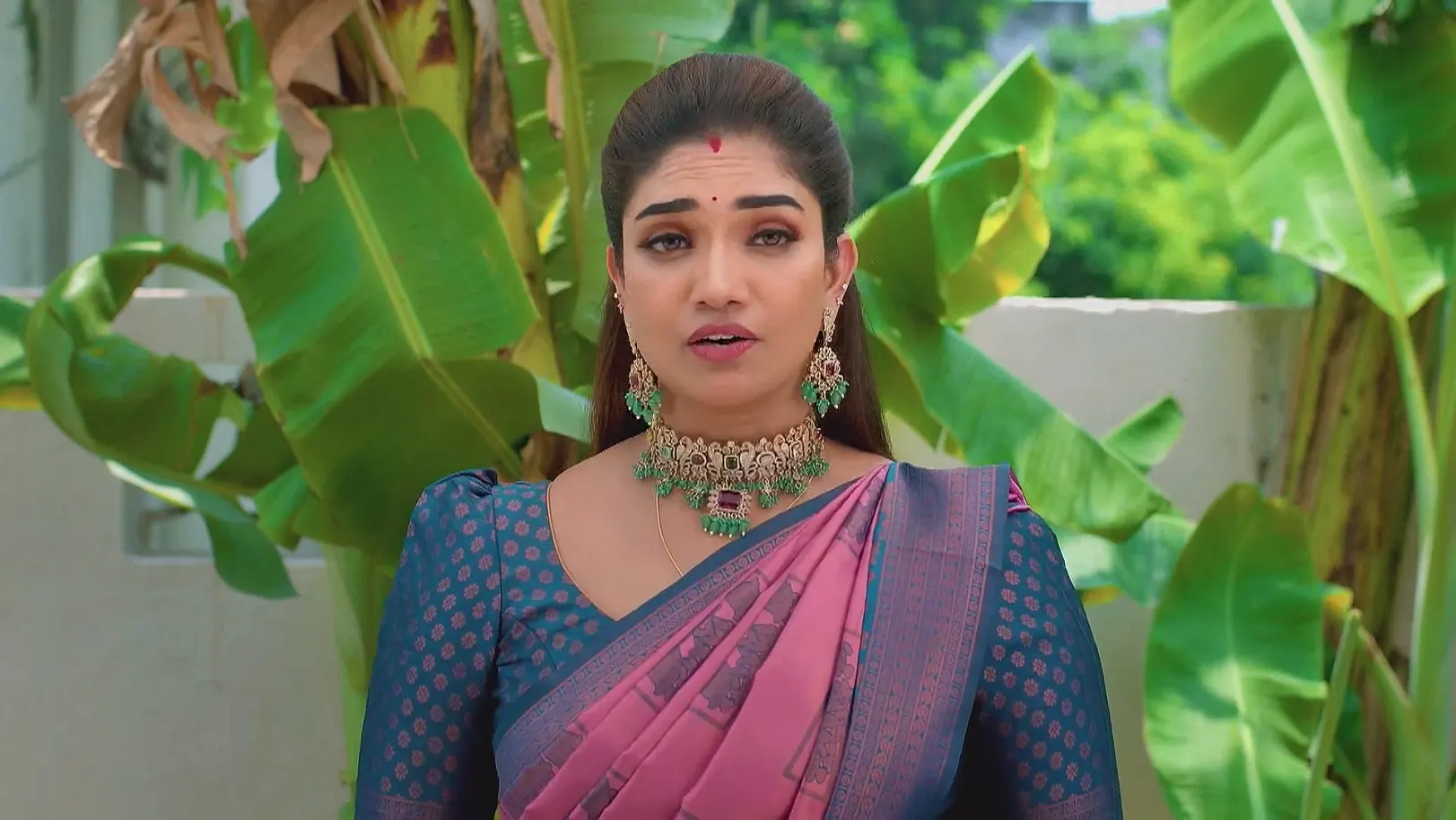 Karthigai Deepam - May 16, 2025 - Webisode 16th May 2025 Webisode