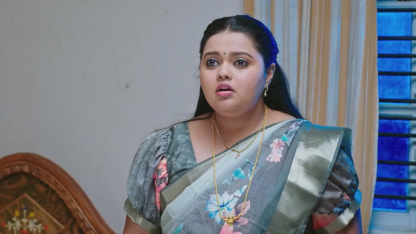 Gym Seena Tries to Scare Rashmi - Annayya 