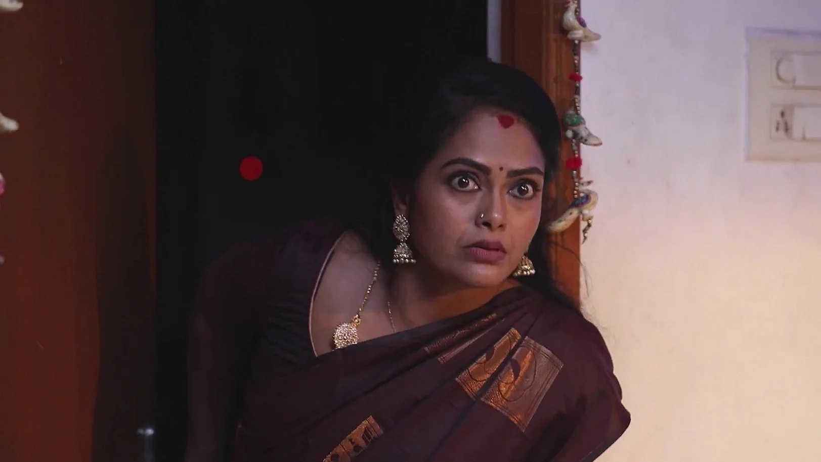 Mounam Pesiyadhe - May 23, 2025 - Webisode 23rd May 2025 Webisode