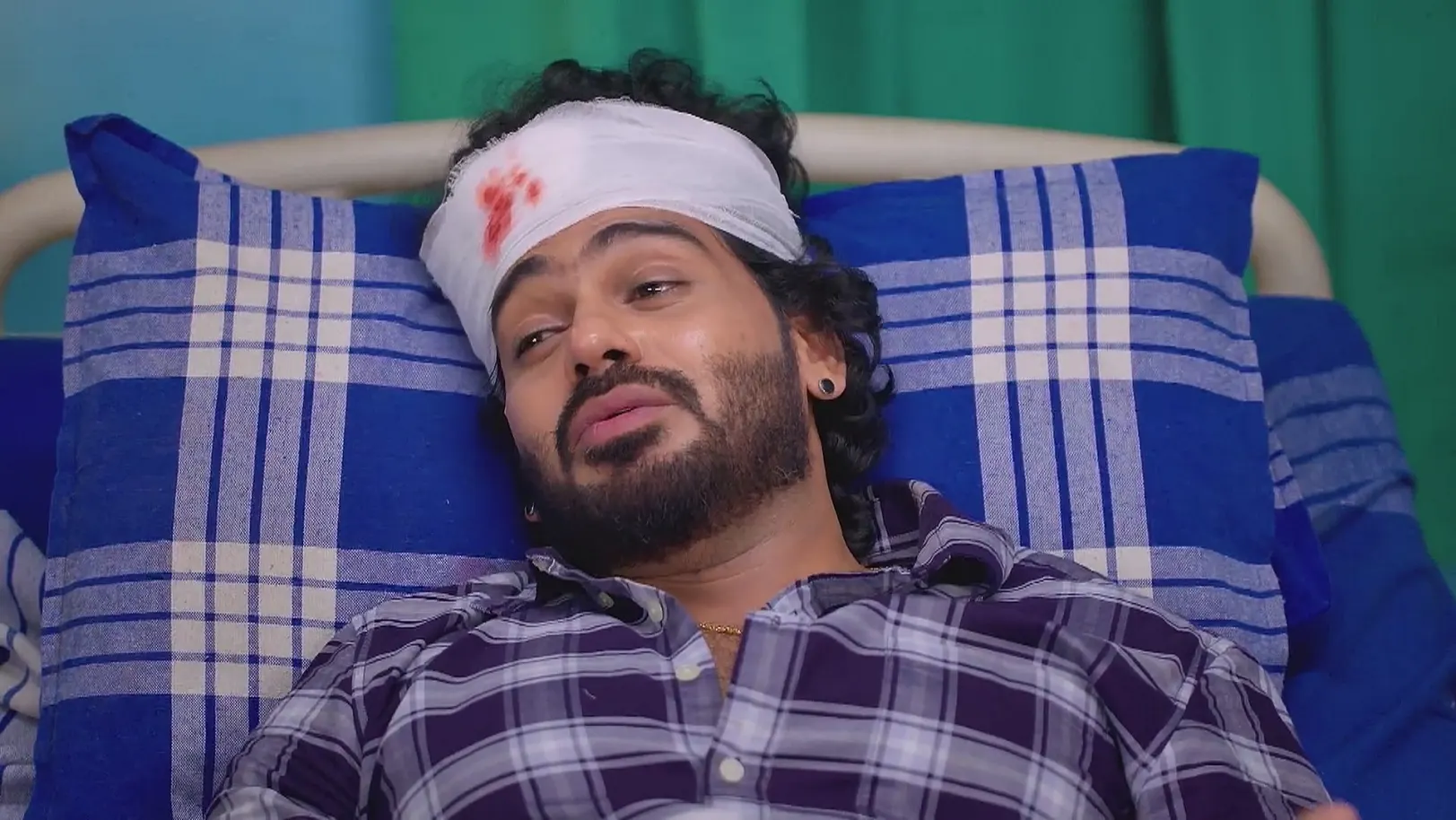 Karthigai Deepam - May 19, 2025 - Webisode 19th May 2025 Webisode