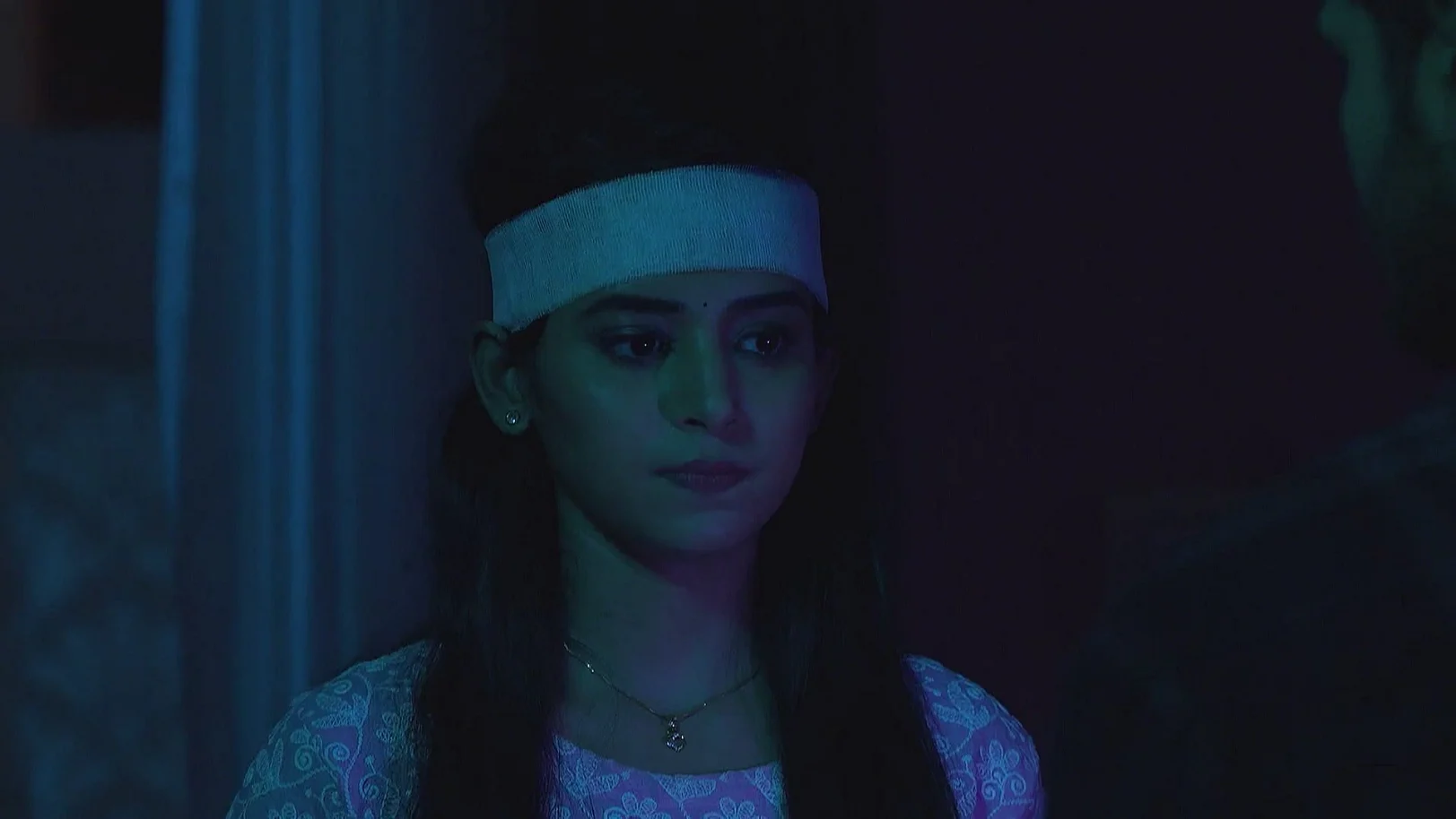 Abhi Discusses Raghav - Tu Khara Mun Chaai 