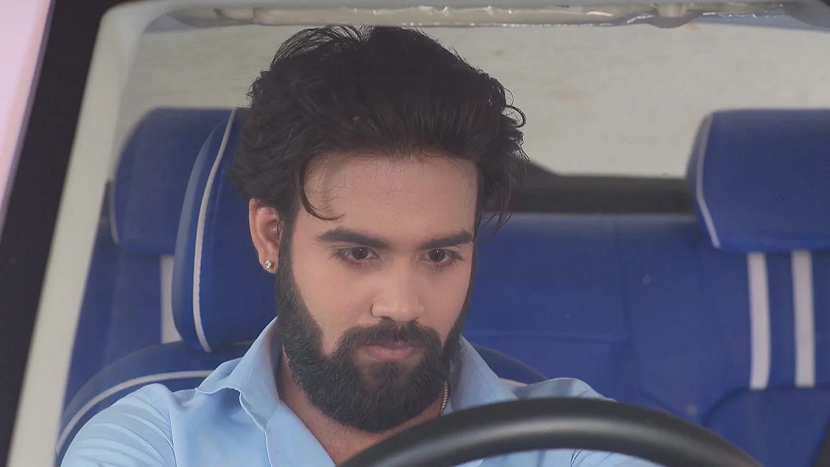 Akshay Plots against Richa - Tuma Bina 