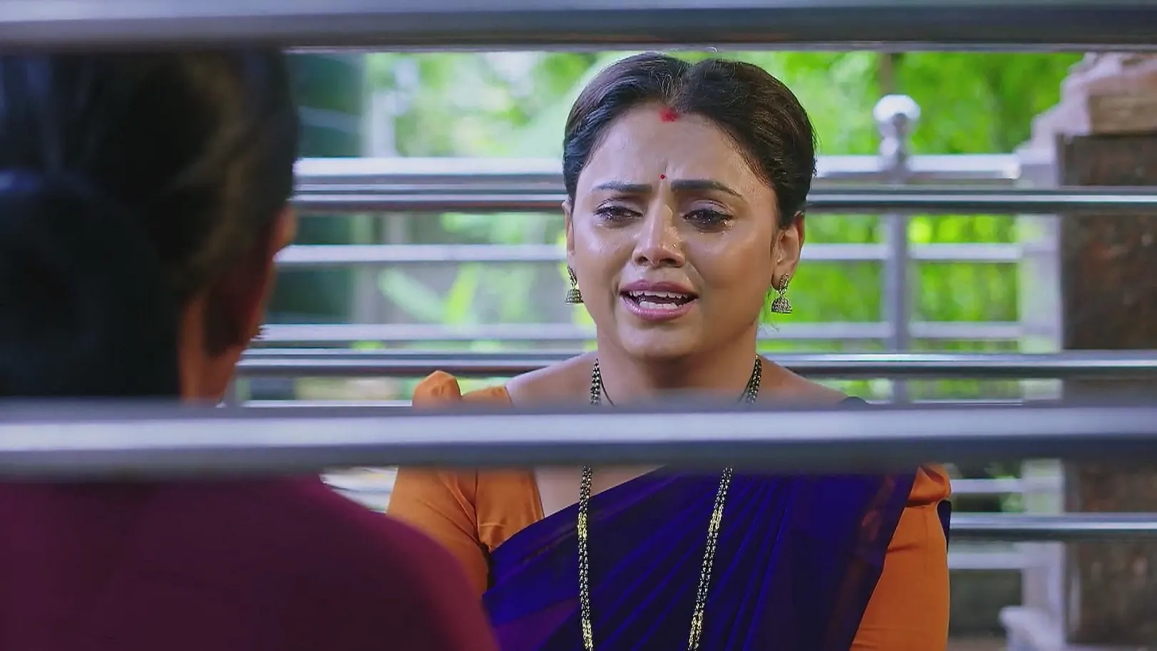 Chlavi Tells Bettavva about Venky's Case - Lakshmi Nivasa 