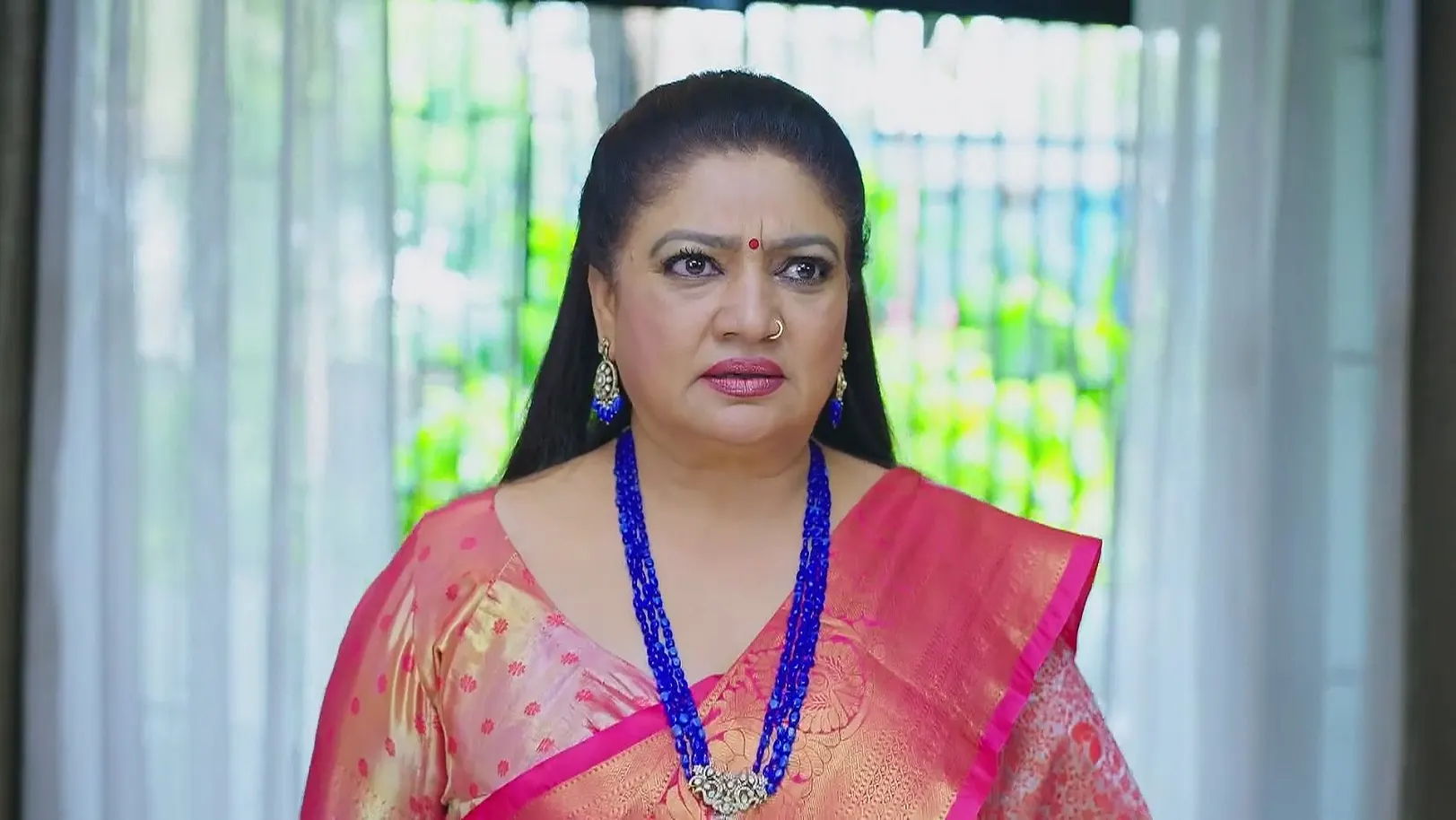Shakuntala and Laxmikant Panic - Amruthadhaare 