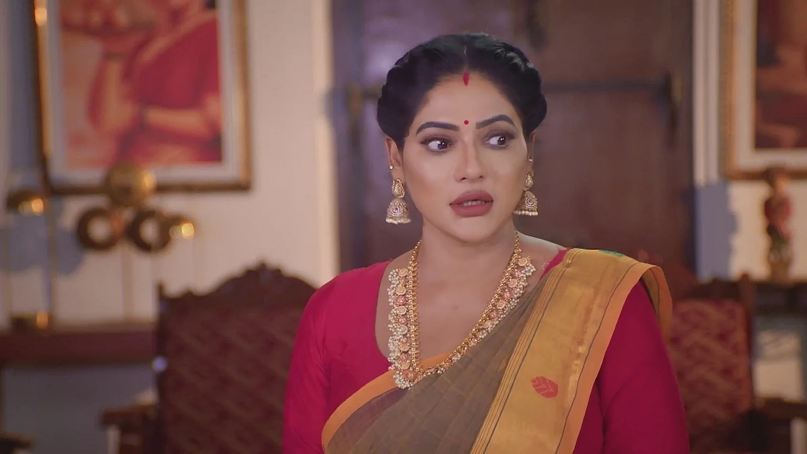 A Task for Raja - Karthigai Deepam 
