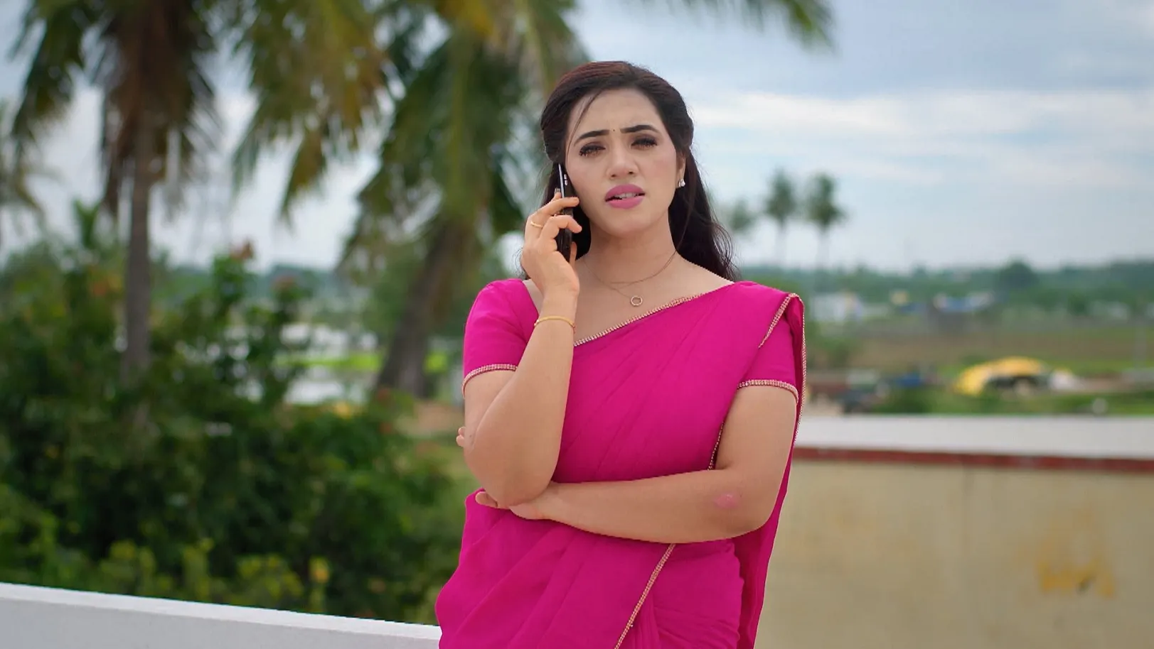 Karthigai Deepam - May 28, 2025 - Episode Spoiler