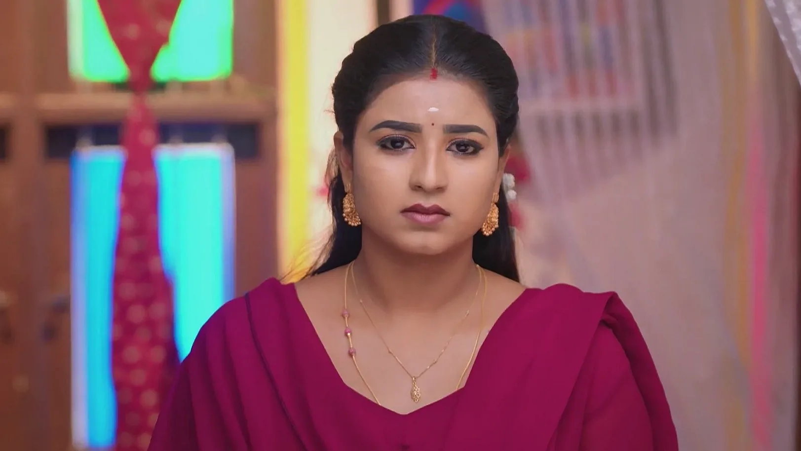 Karthigai Deepam - June 04, 2025 - Webisode 4th June 2025 Webisode
