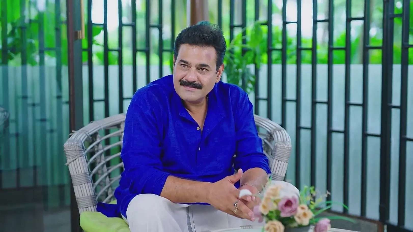 Goutham Talks to Shakuntala about a Baby Shower - Amruthadhaare 