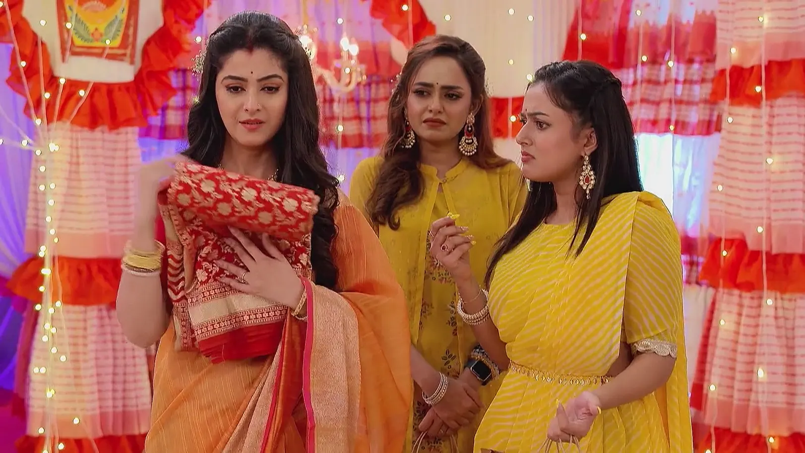 Ahana's Gift for Shyamoli 12th June 2025 Webisode