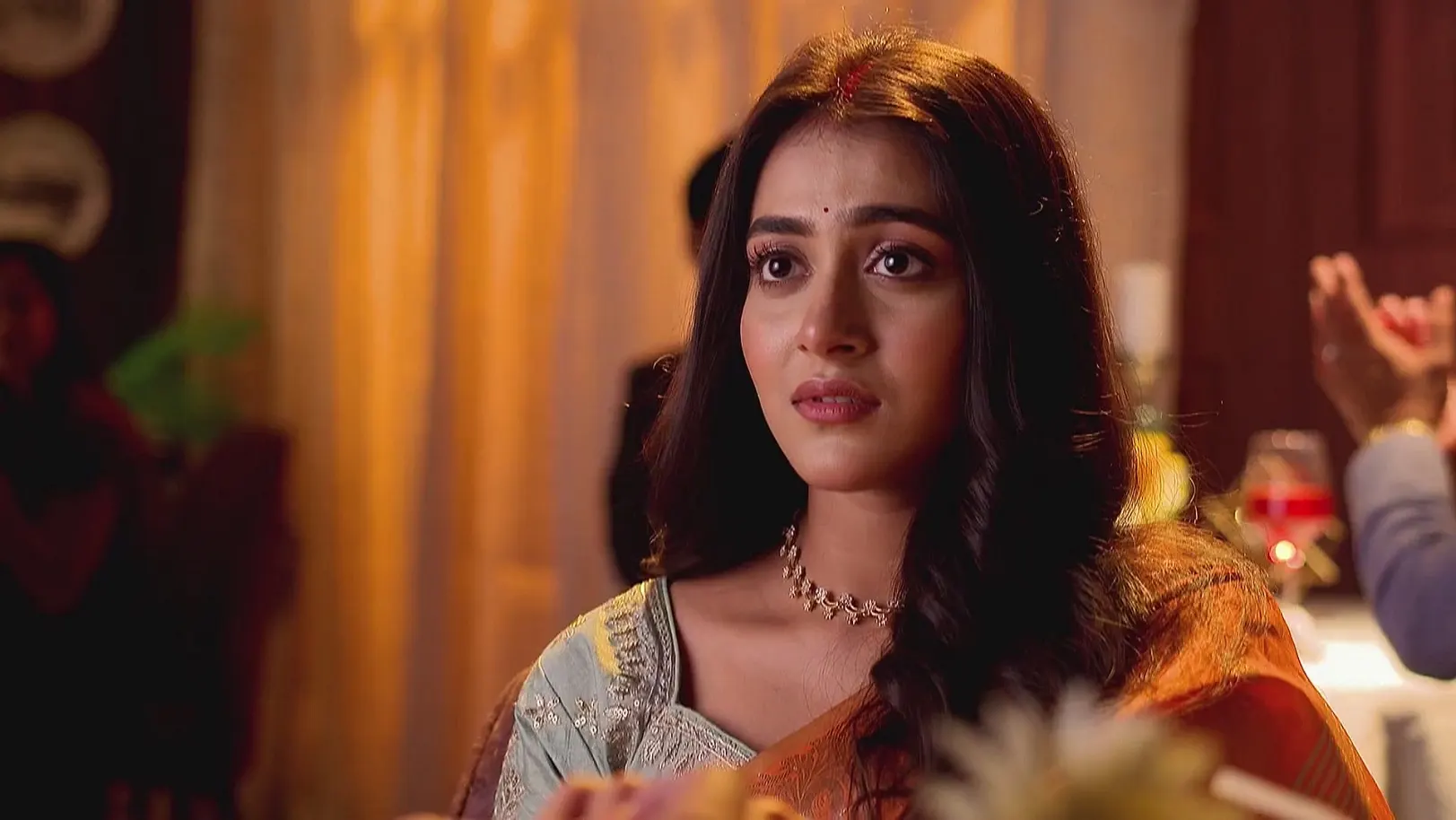 Shakyajit Puts the Ring around Aarshi's Finger - Tui Amar Hero 